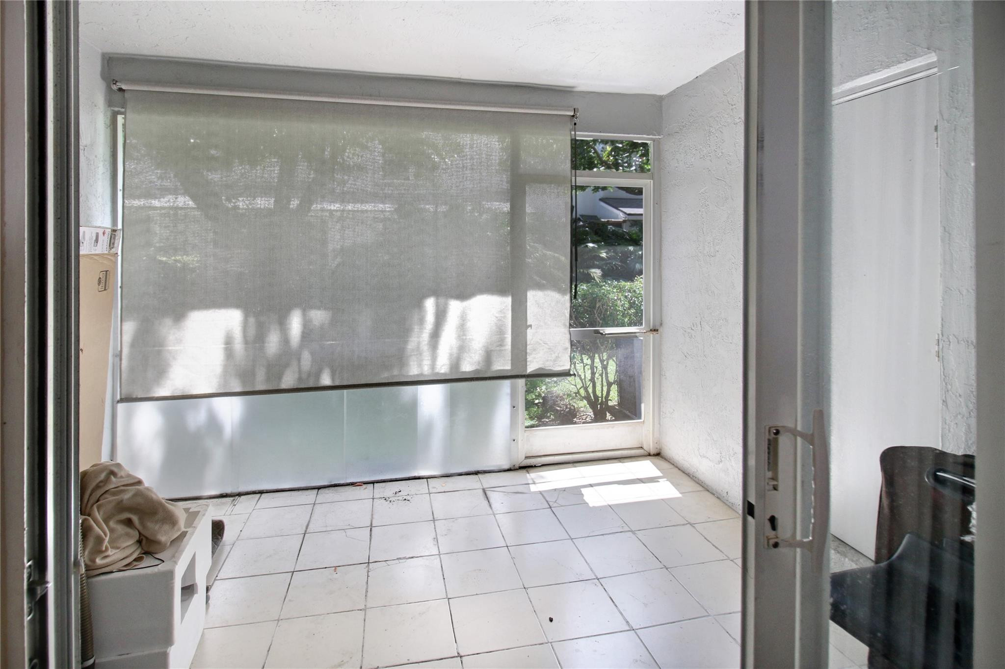 5518 Parade Place 27, Margate Unit: 27