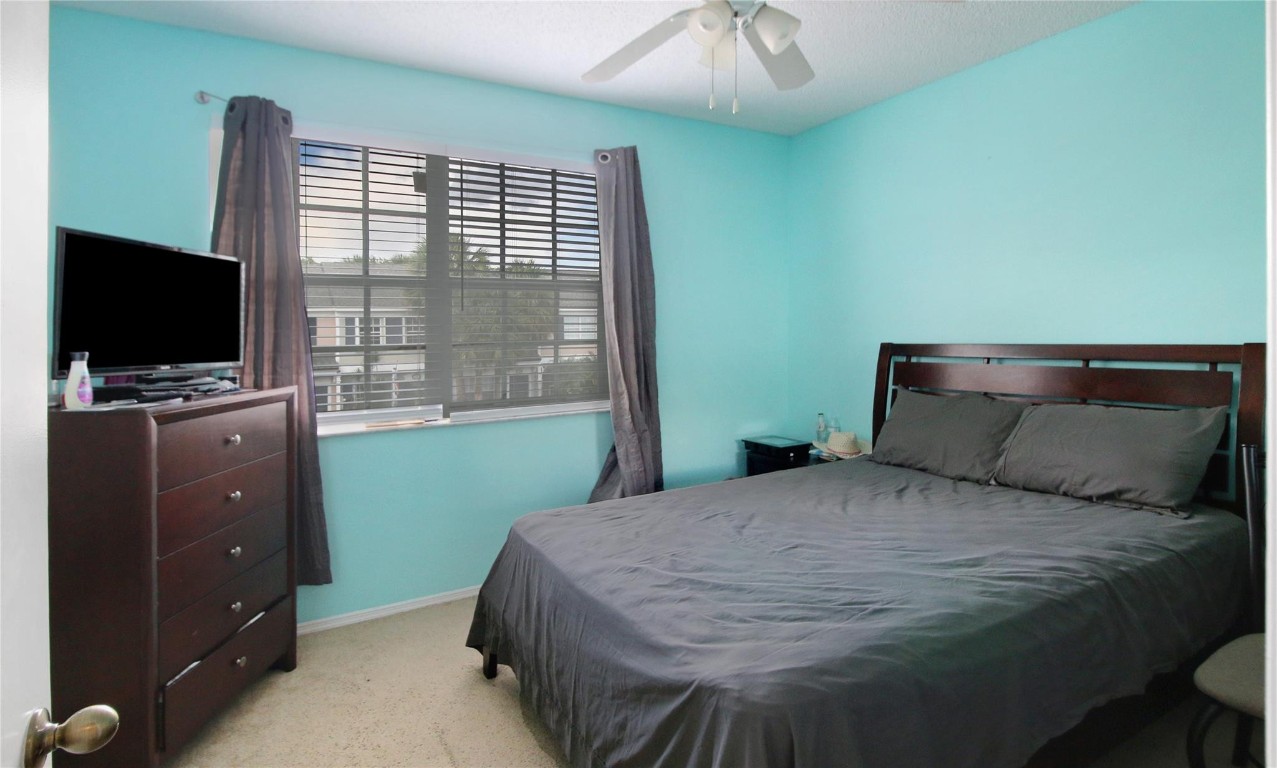 5518 Parade Place 27, Margate Unit: 27