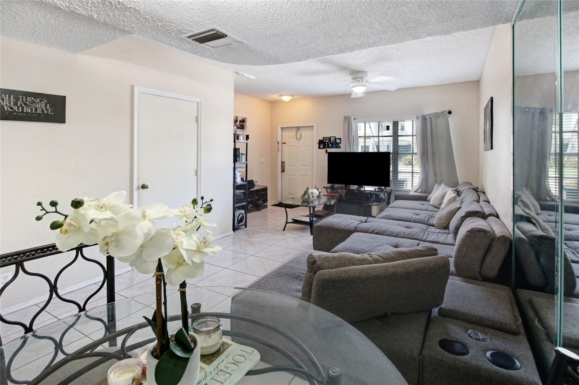 5518 Parade Place 27, Margate Unit: 27