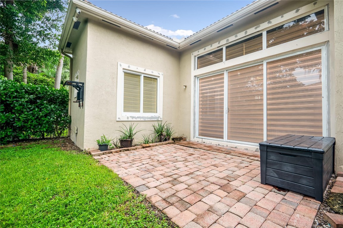5843 NW 123rd Avenue, Coral Springs