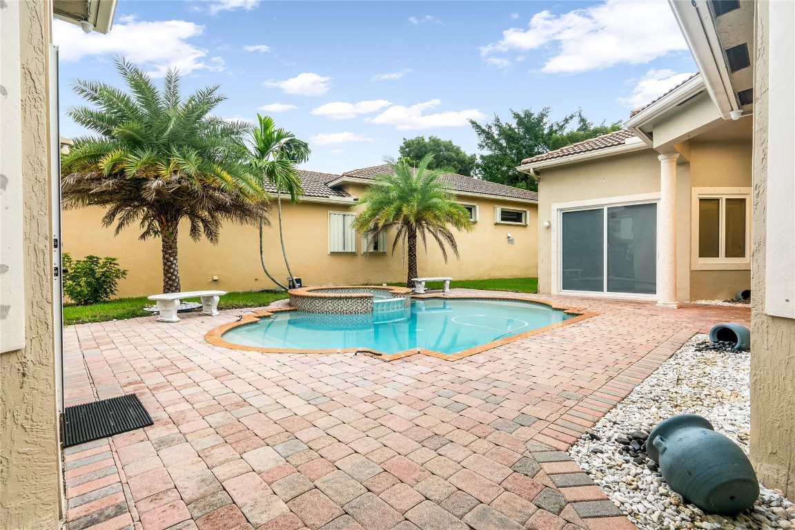 5843 NW 123rd Avenue, Coral Springs