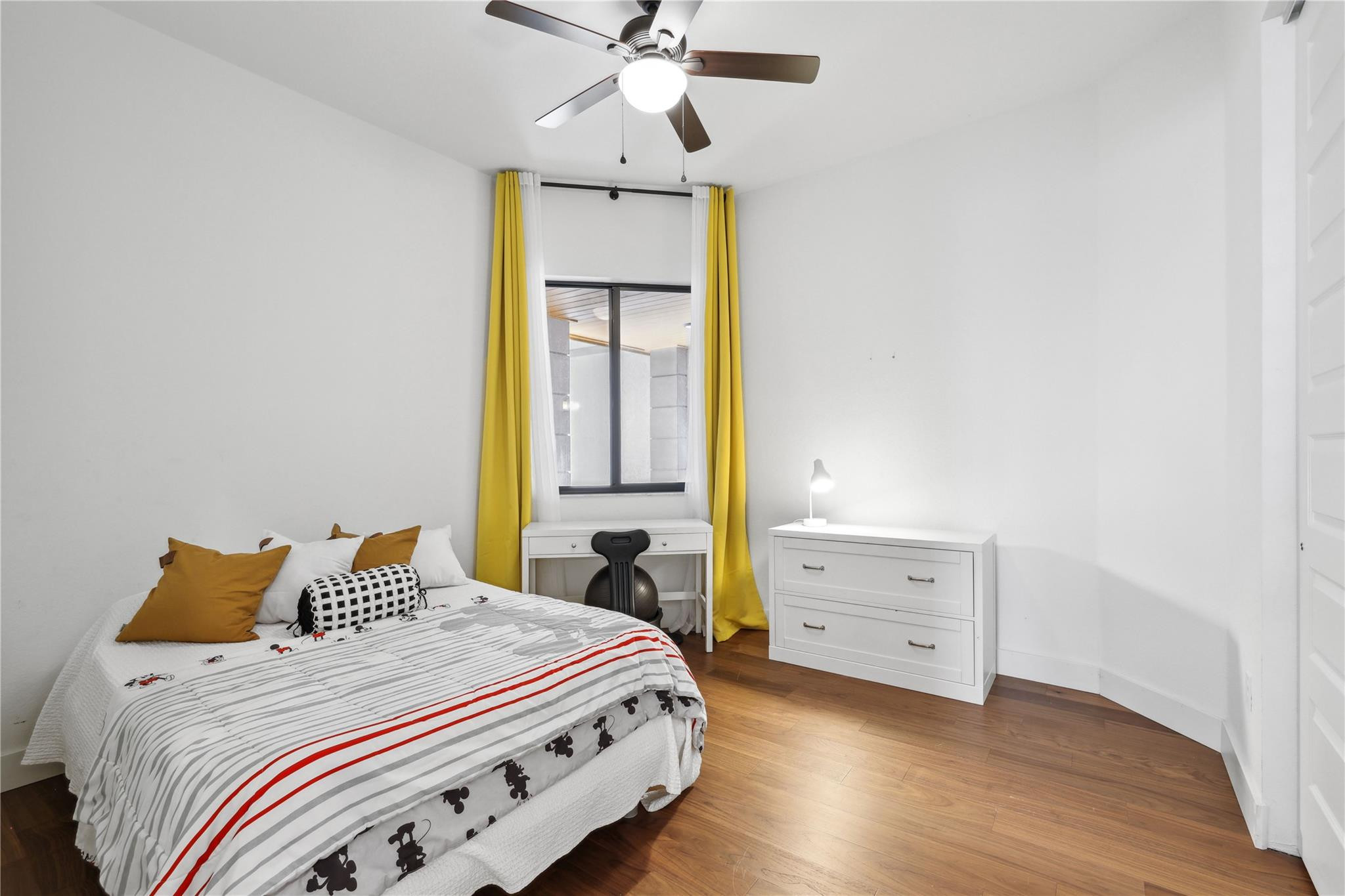 10547 N Lago Vista Cir