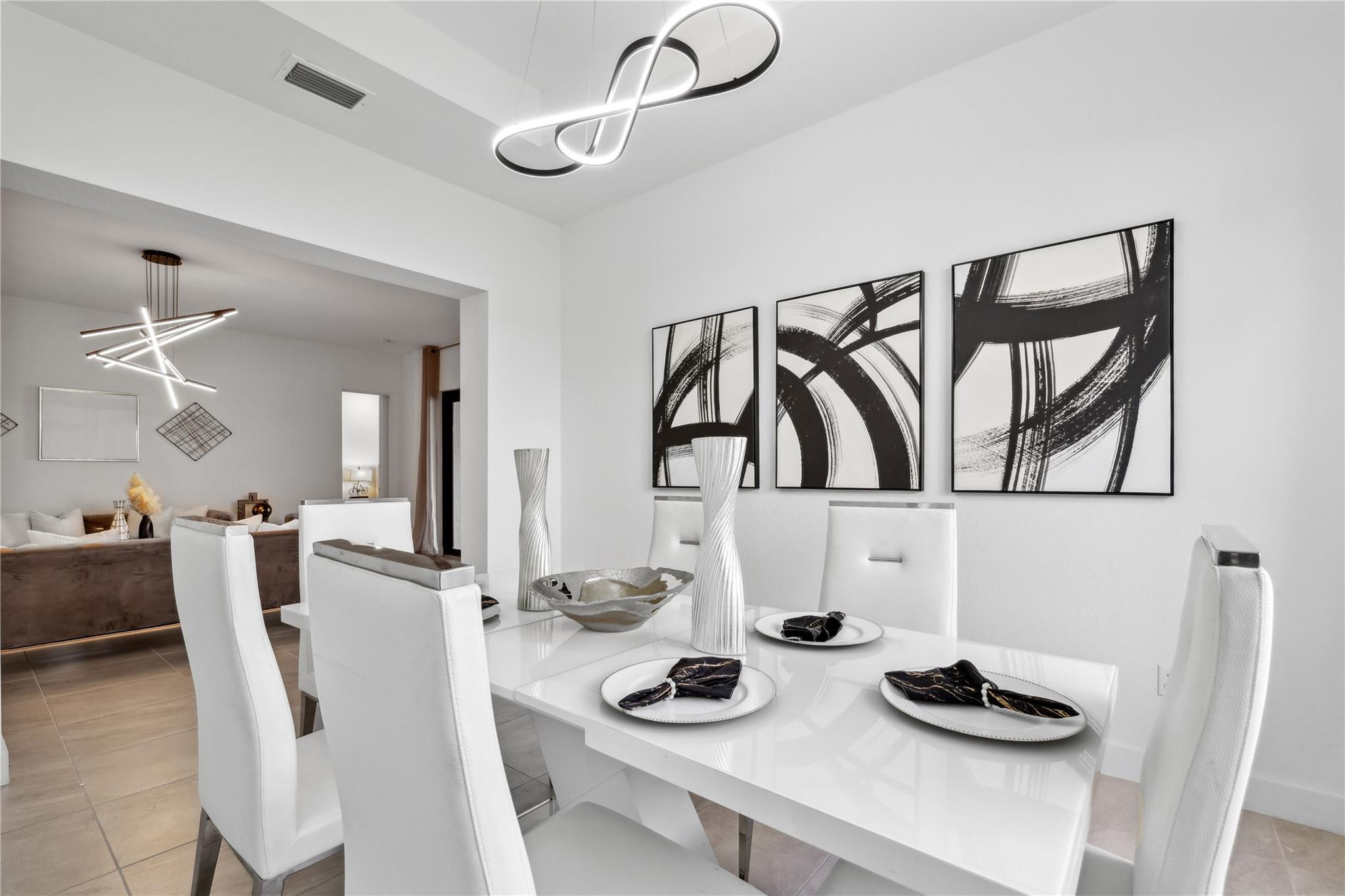 10547 N Lago Vista Cir