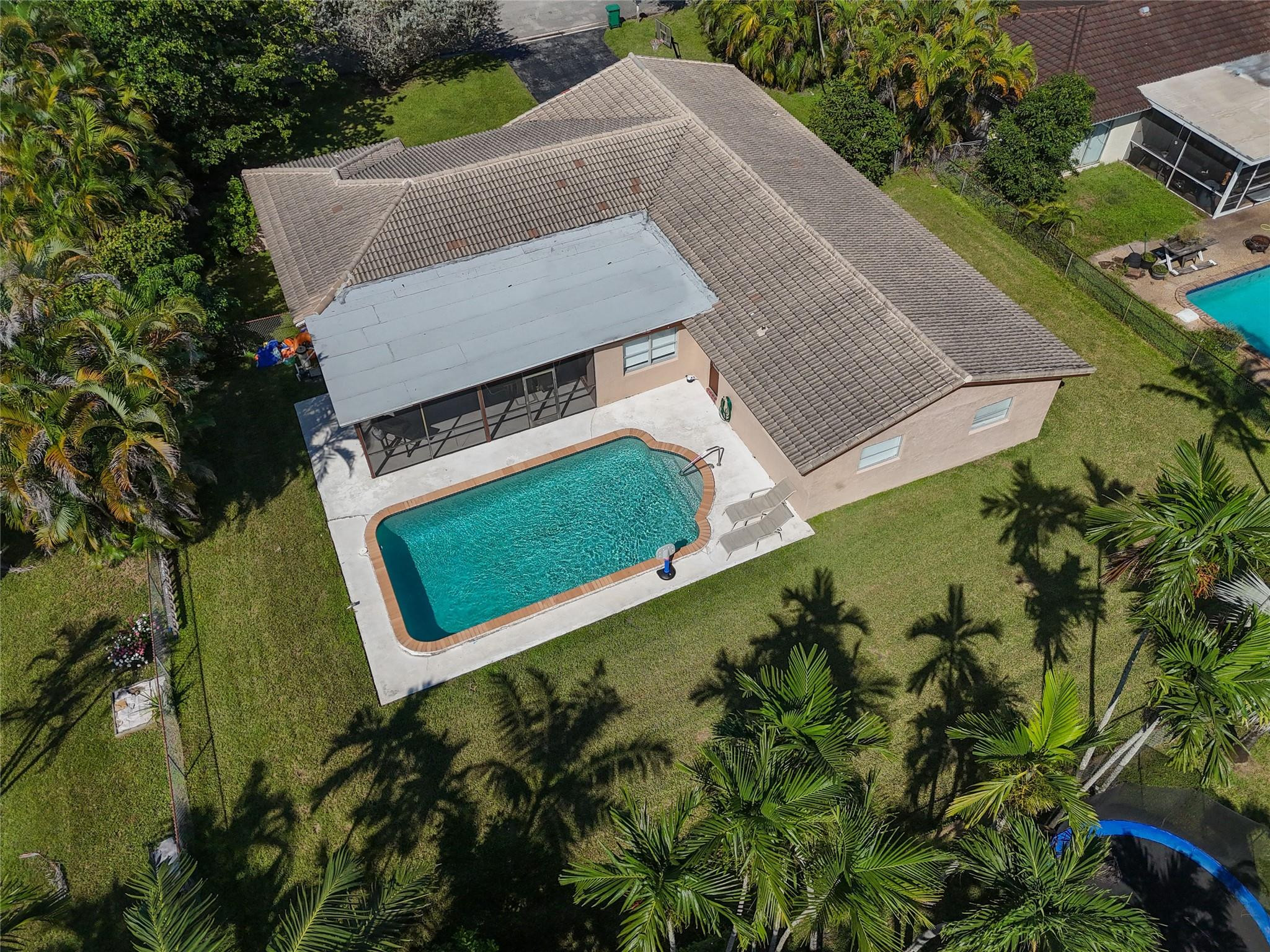 2425 NW 115th Dr