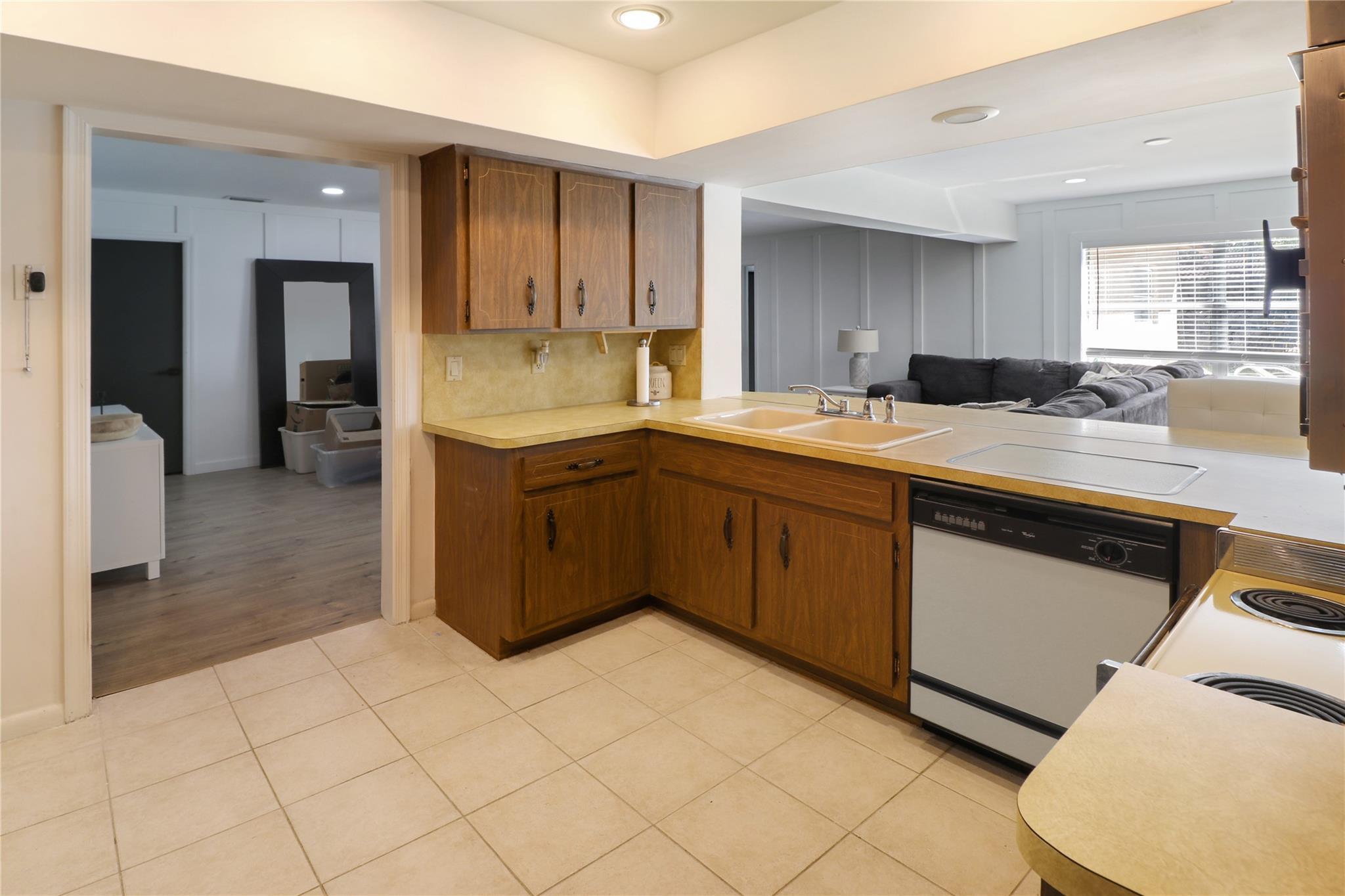 2425 NW 115th Dr