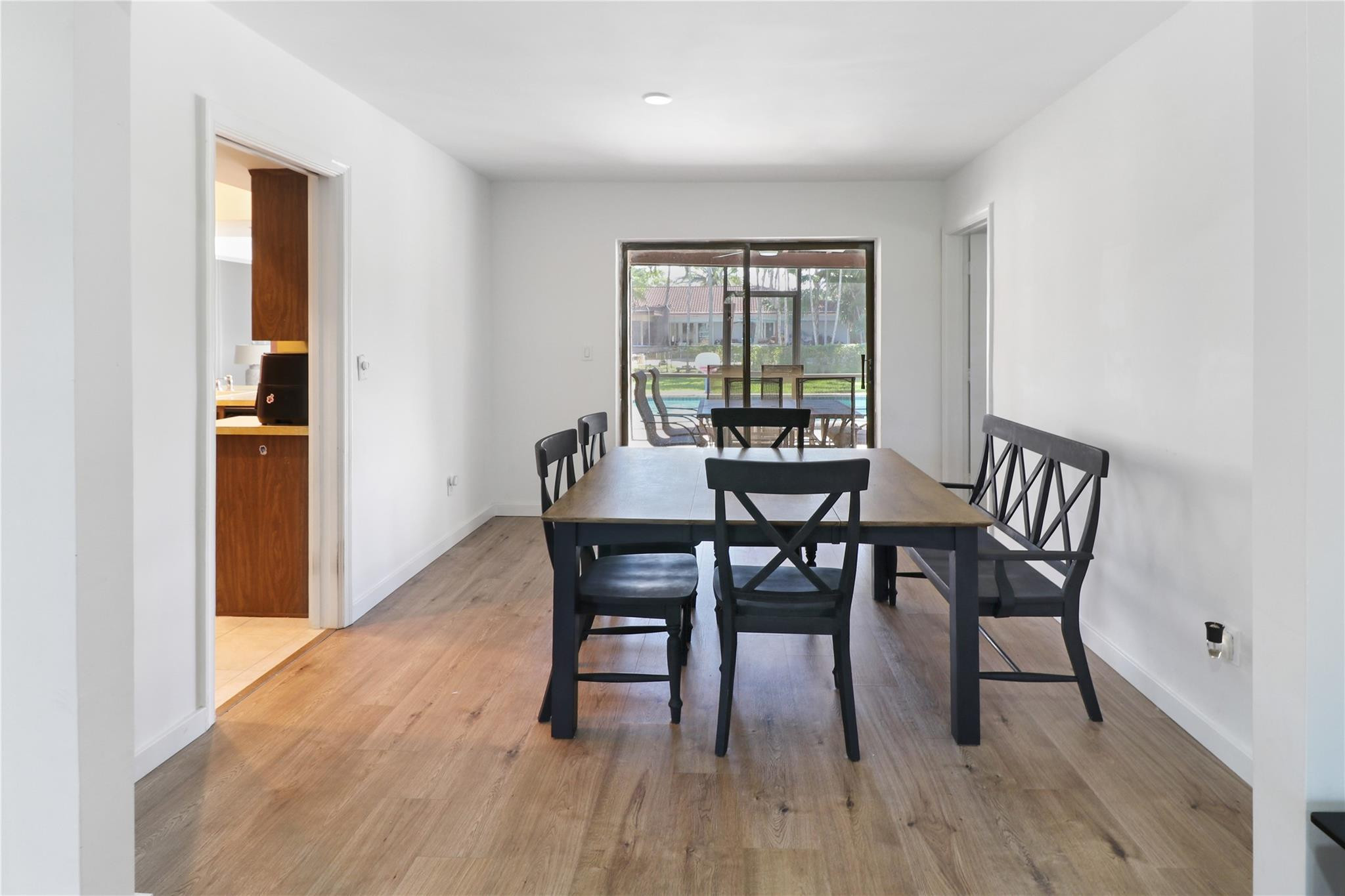 2425 NW 115th Dr