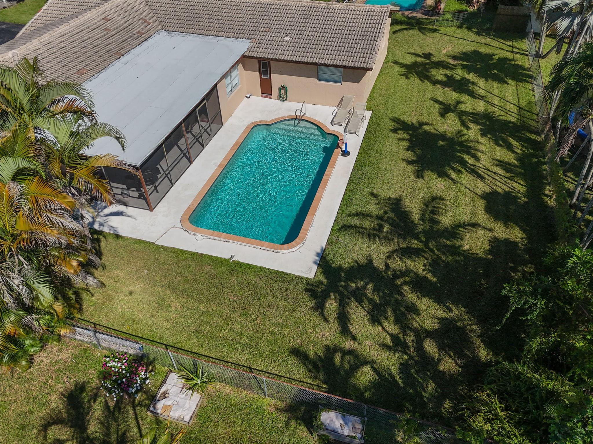 2425 NW 115th Dr