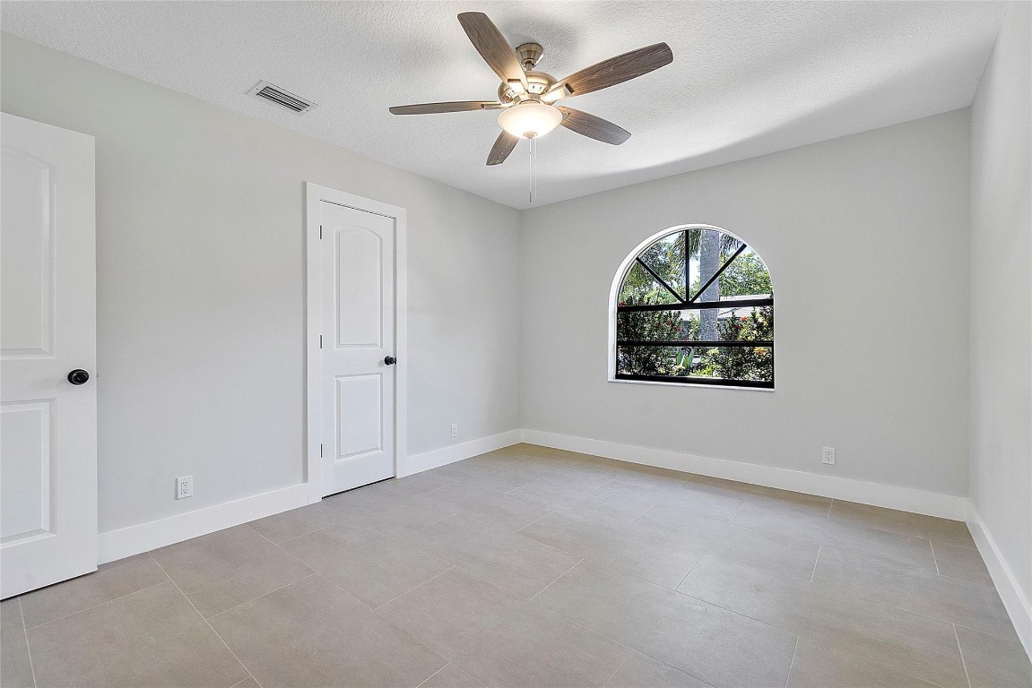 8839 NW 49th Drive, Coral Springs