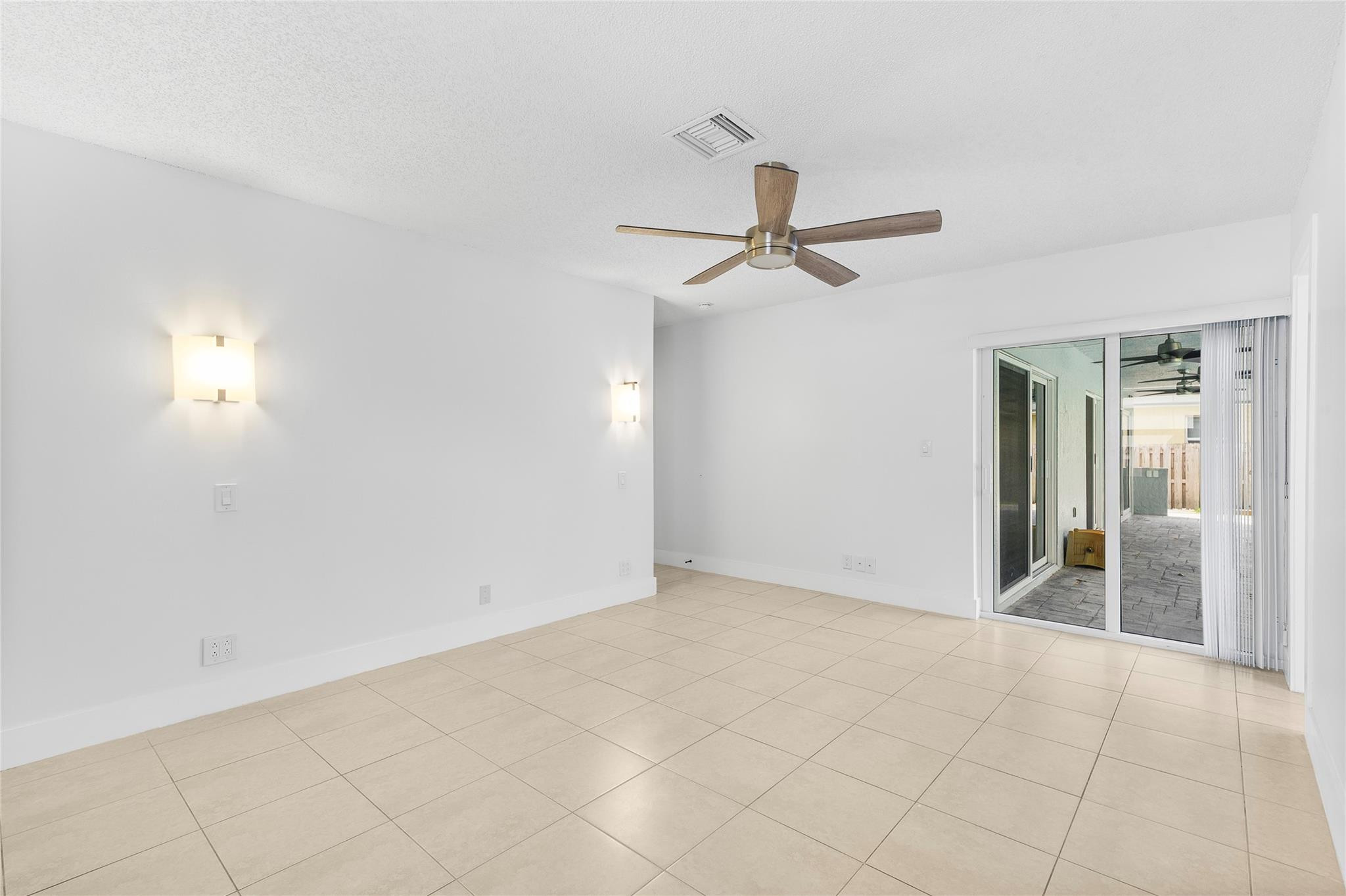 3926 NW 72nd Drive, Coral Springs