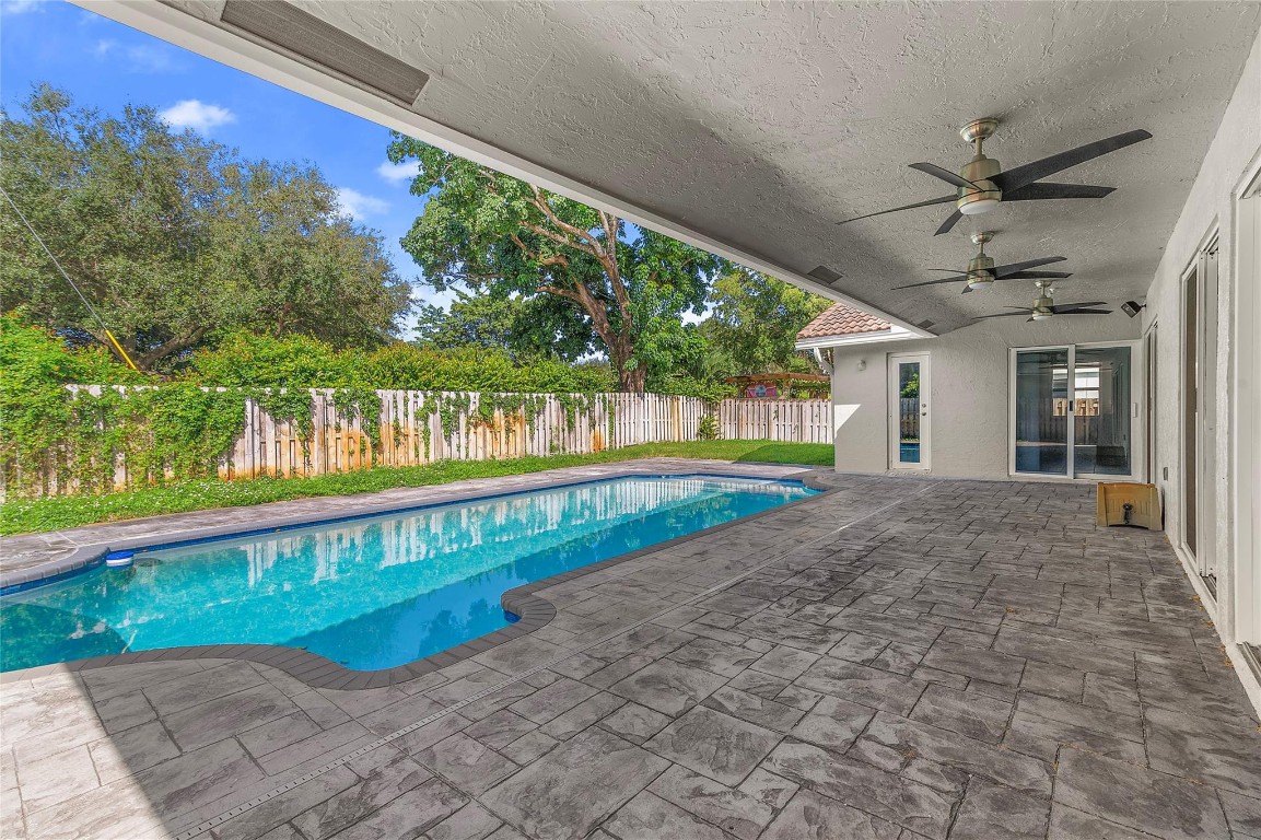 3926 NW 72nd Drive, Coral Springs