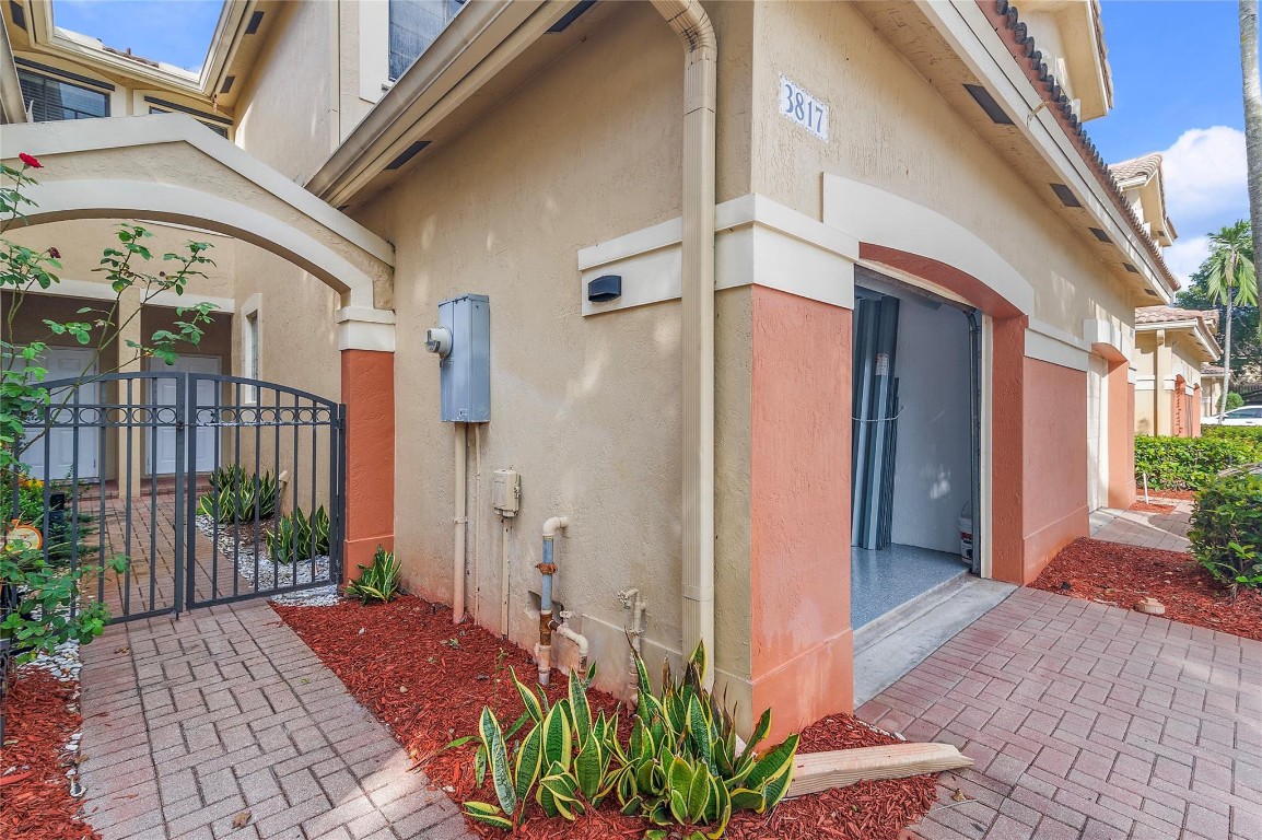 3817 Pond Apple Drive 3817, Weston Unit: 3817