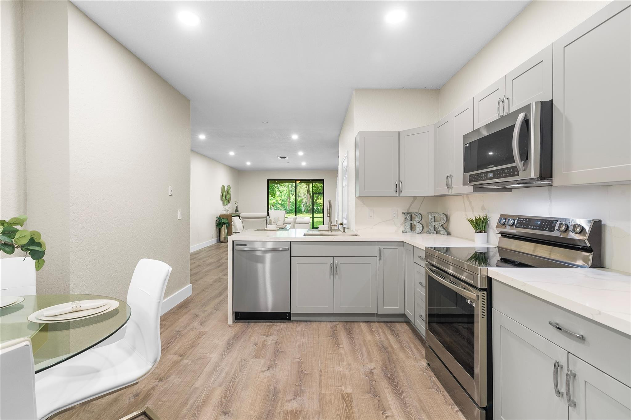 3817 Pond Apple Drive 3817, Weston Unit: 3817