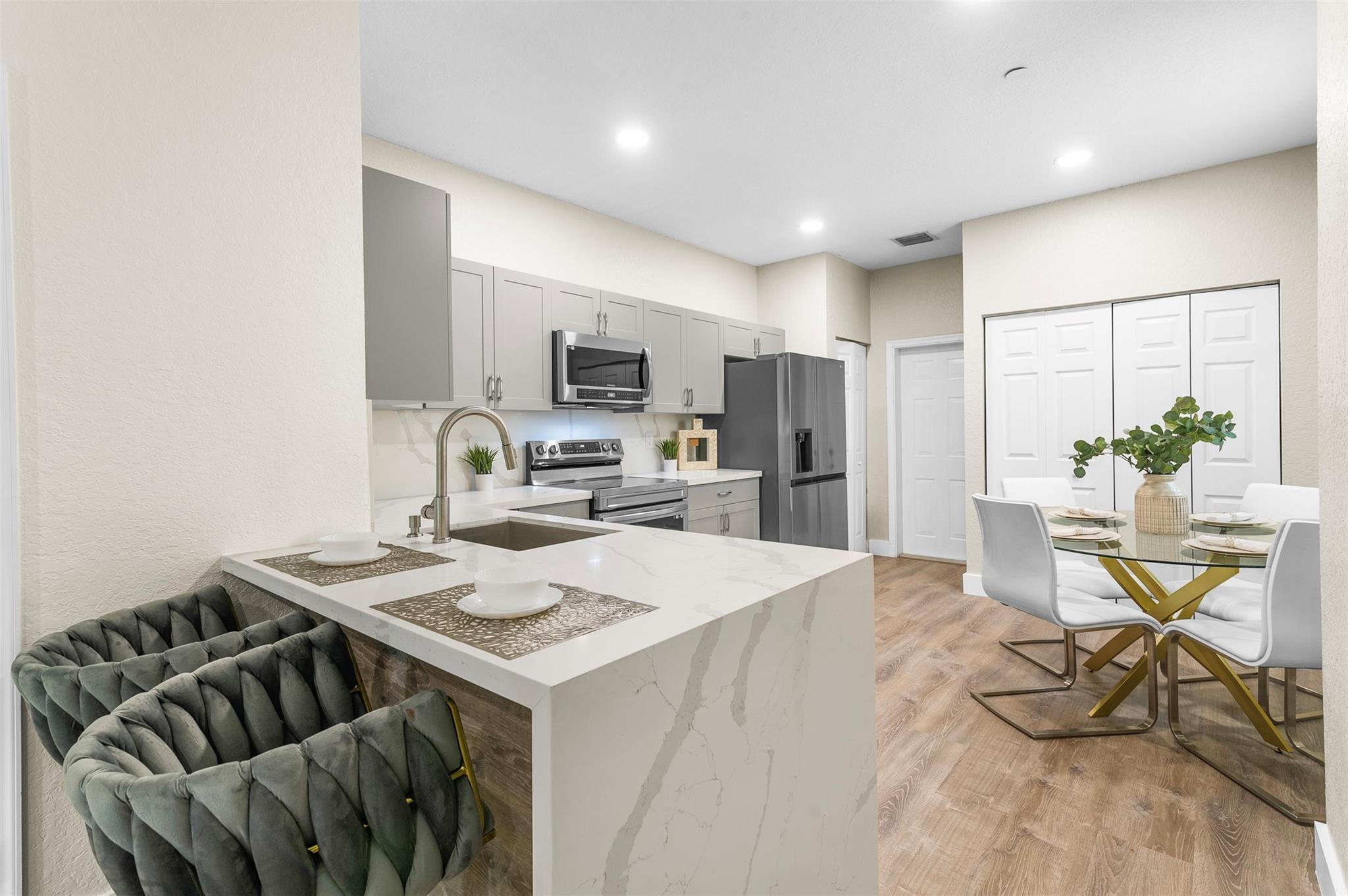 3817 Pond Apple Drive 3817, Weston Unit: 3817