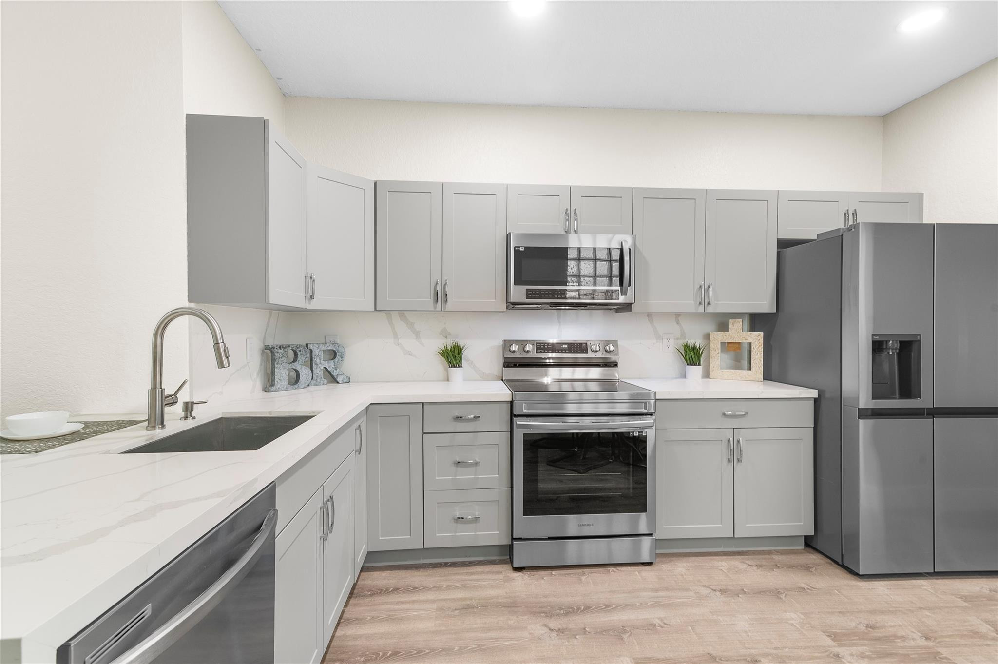 3817 Pond Apple Drive 3817, Weston Unit: 3817