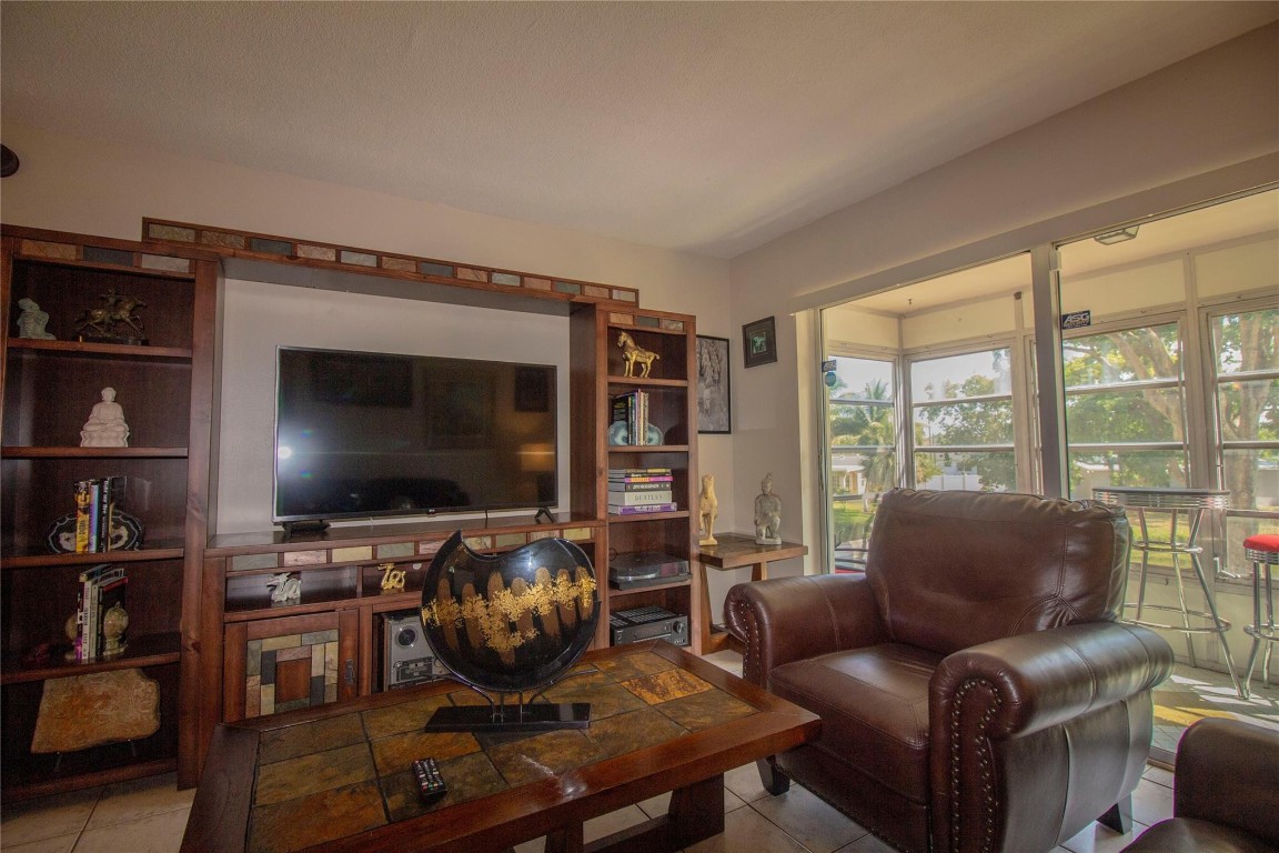 2801 NW 47th Terrace 204, Fort Lauderdale Unit: 204