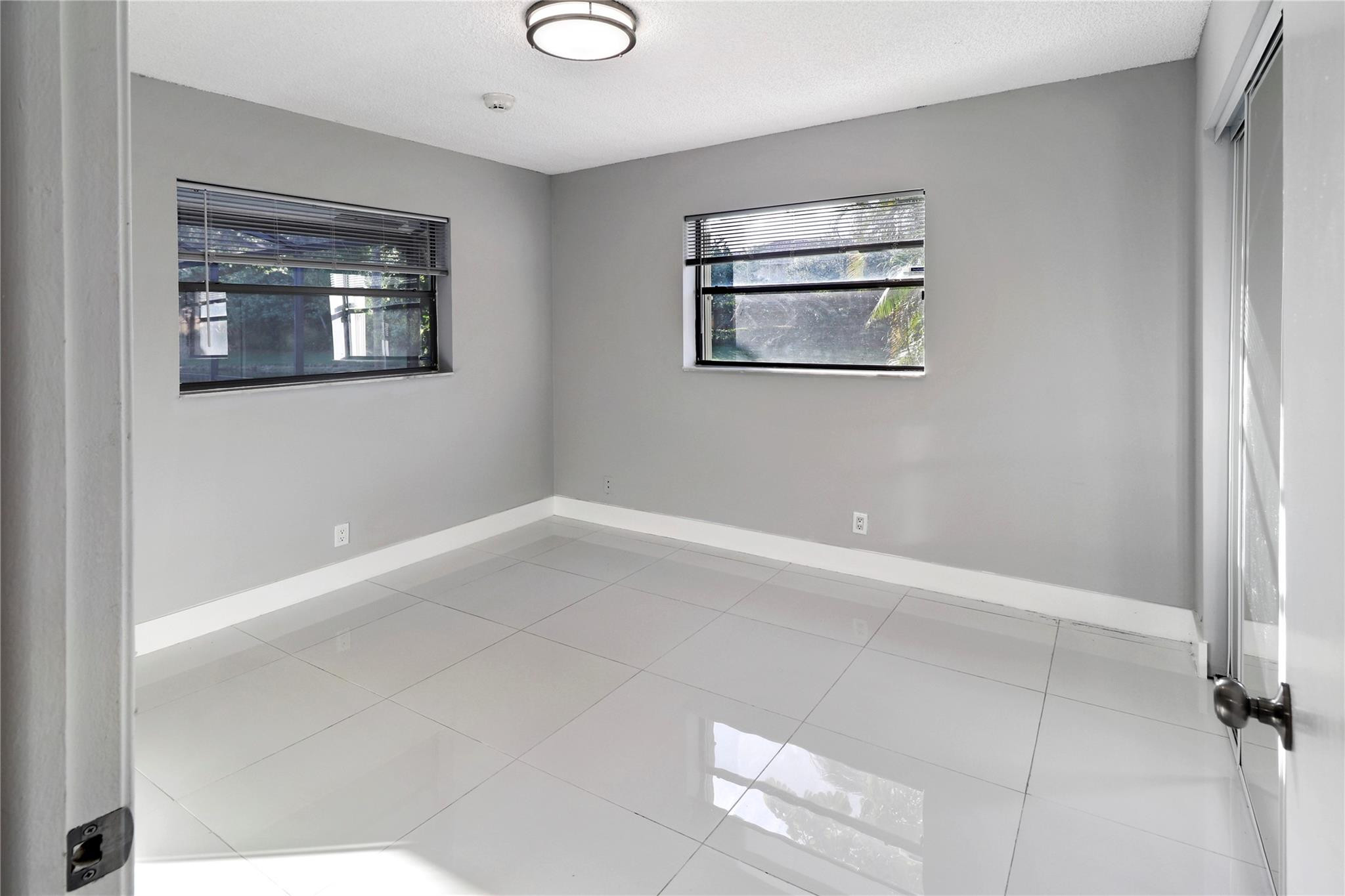 1446 NW 113th Ter