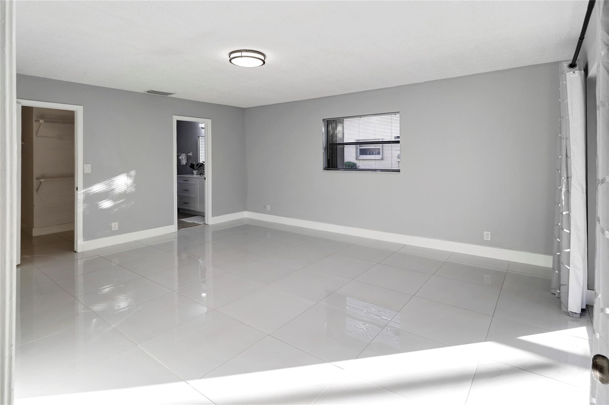 1446 NW 113th Ter