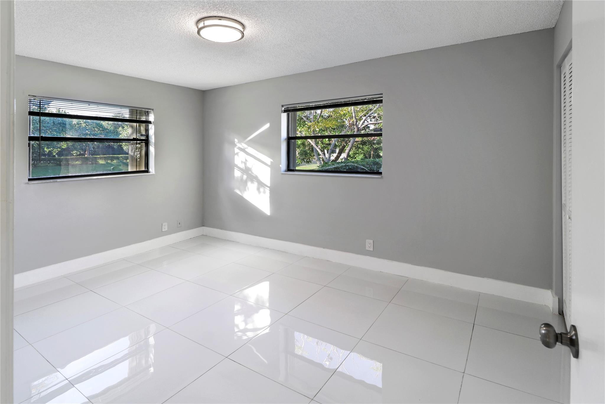 1446 NW 113th Ter