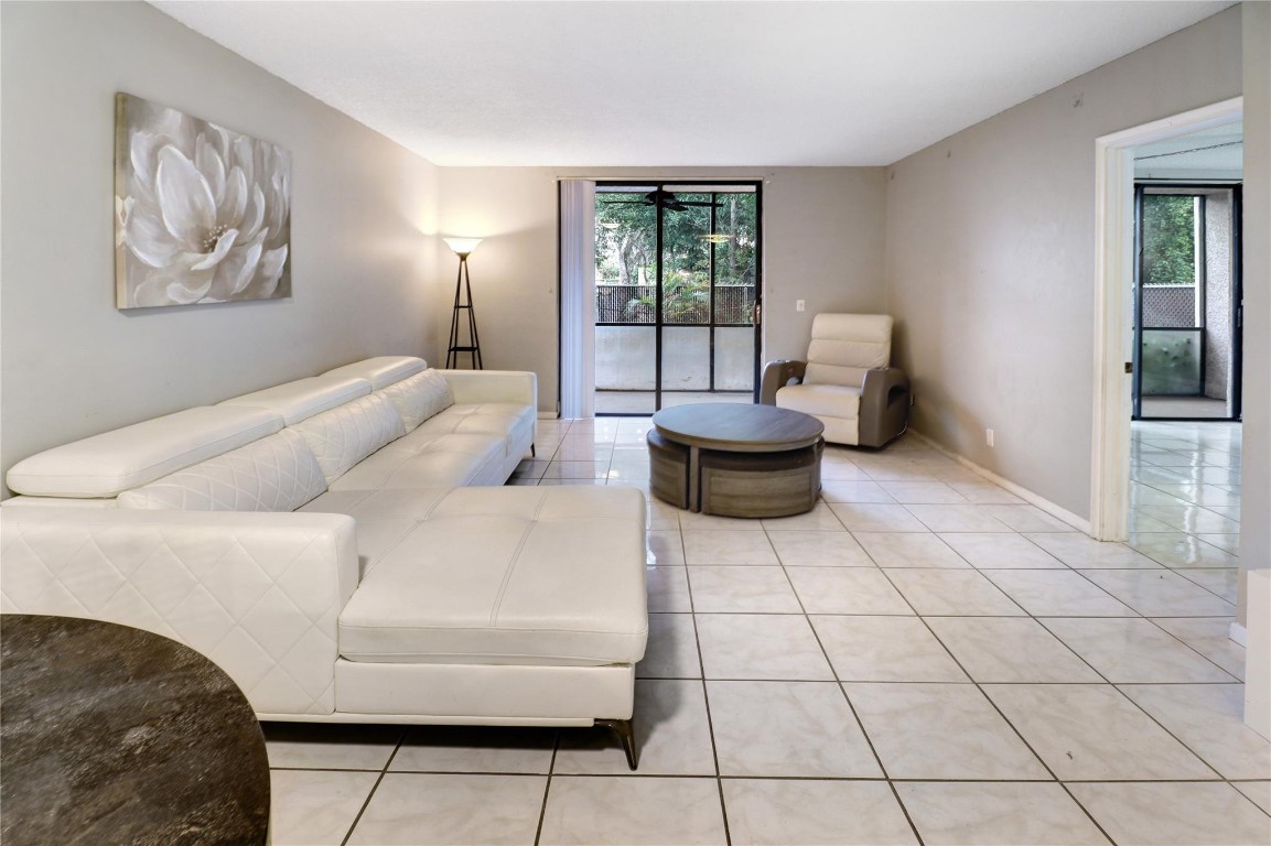 3351 NW 85th Avenue 115, Coral Springs Unit: 115