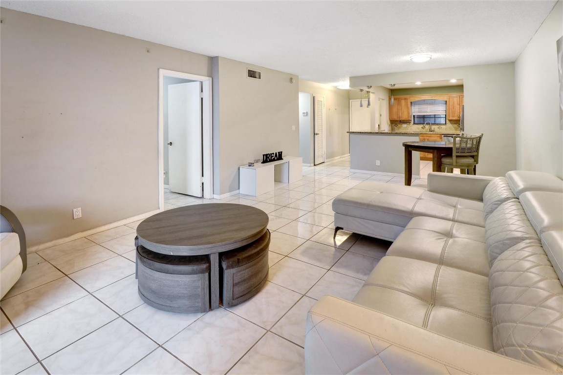 3351 NW 85th Avenue 115, Coral Springs Unit: 115