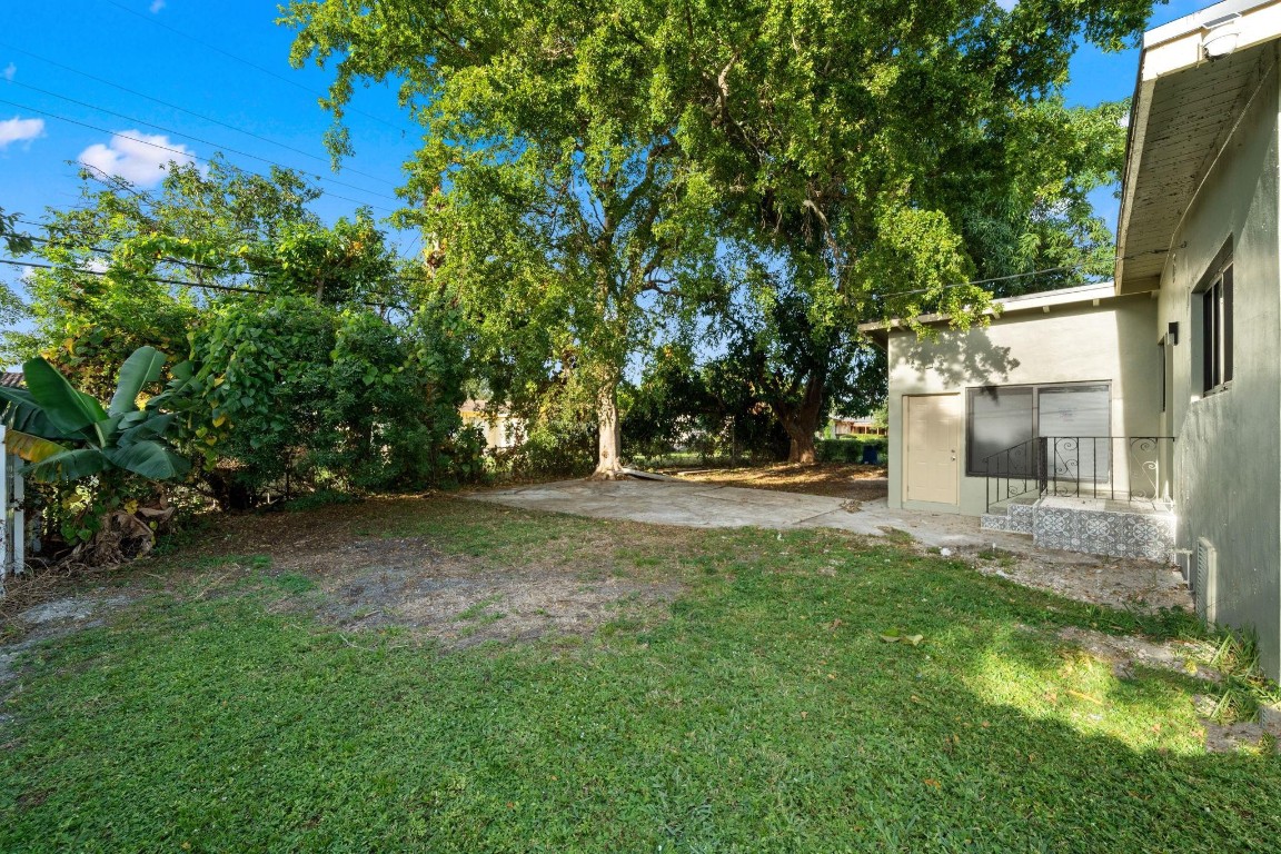 1300 NW 90th Street, Miami