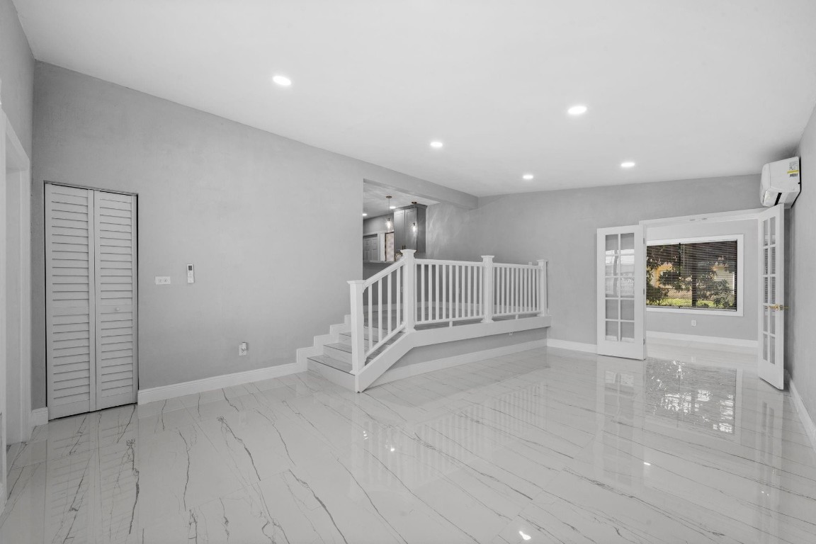 1300 NW 90th Street, Miami