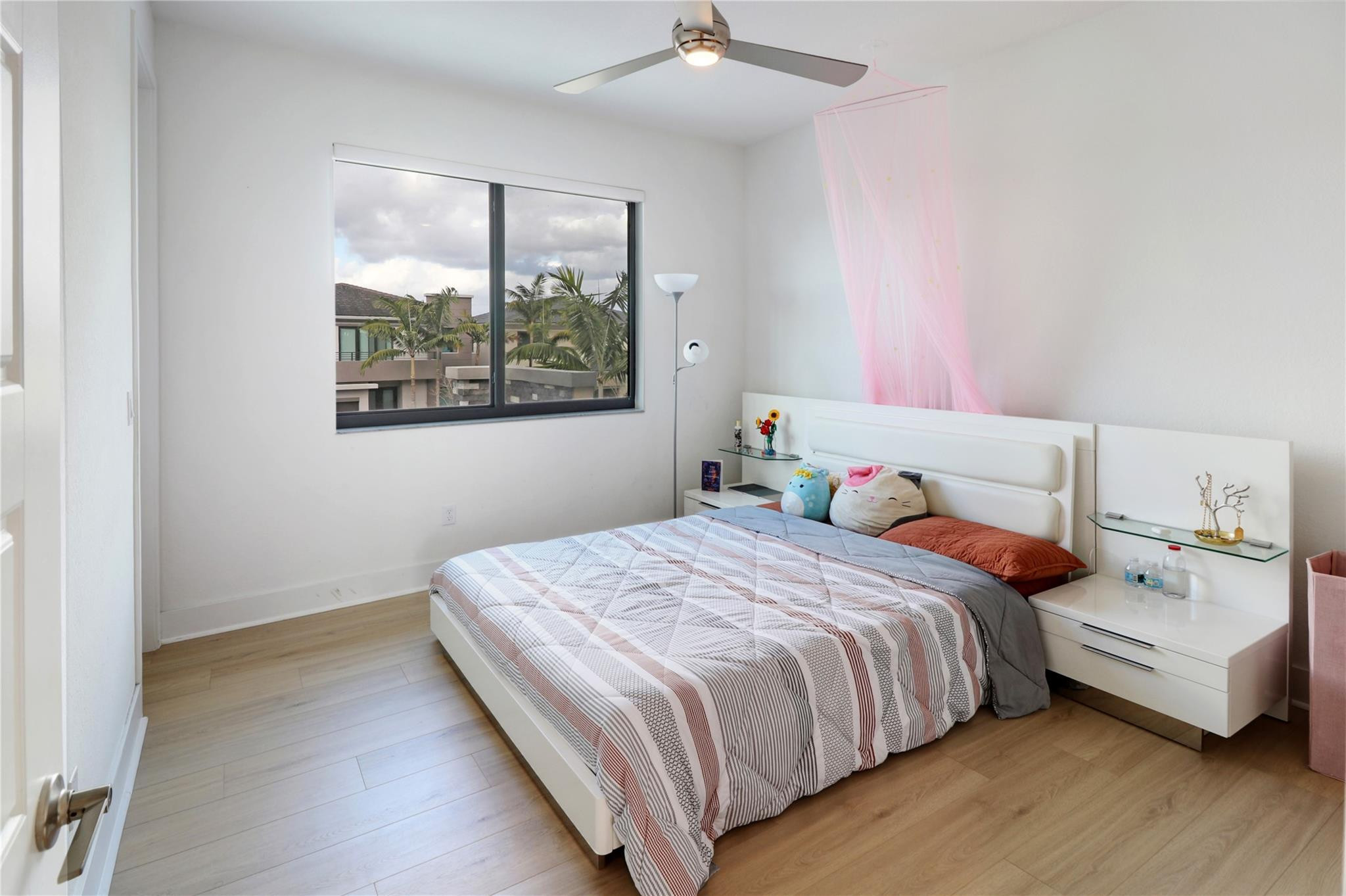 10920 Vista Ter