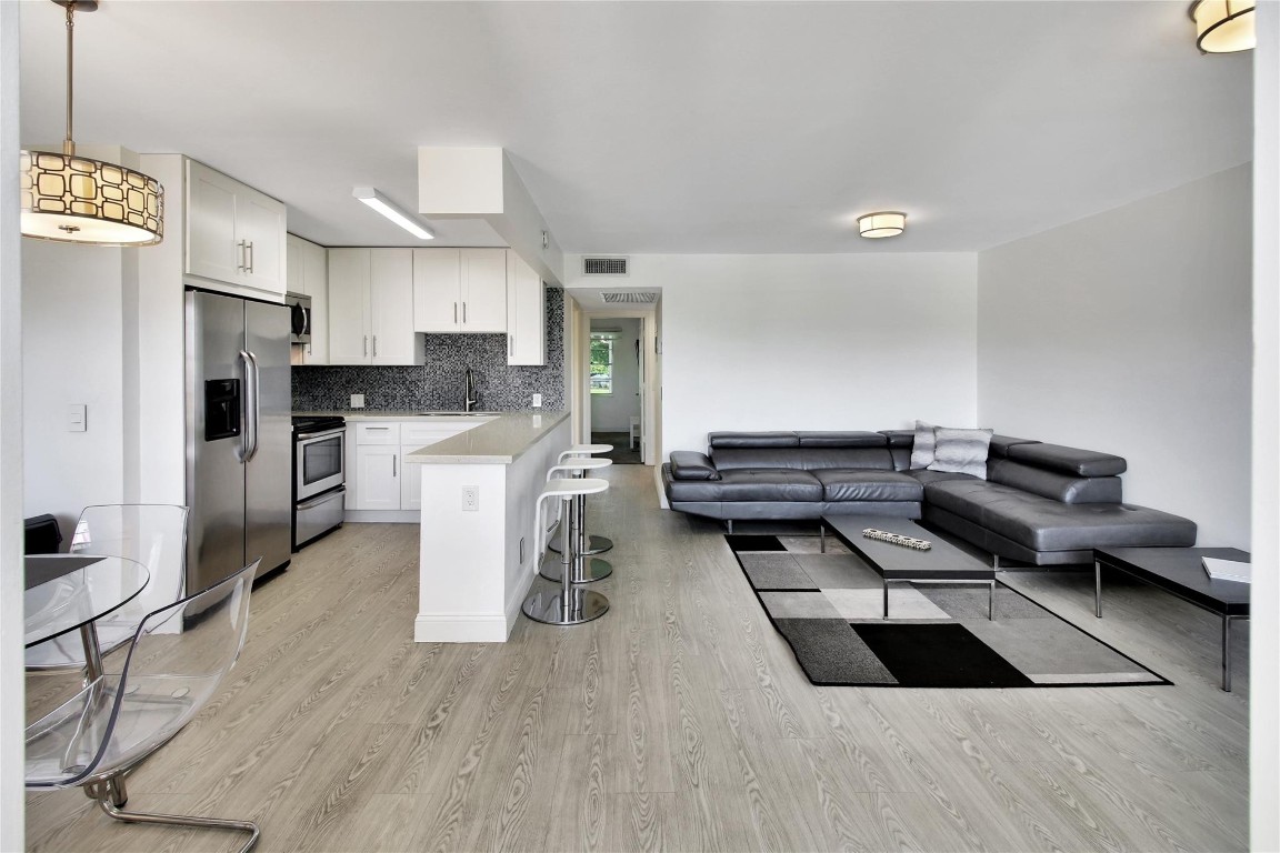 17 Fanshaw A 17, Boca Raton Unit: 17