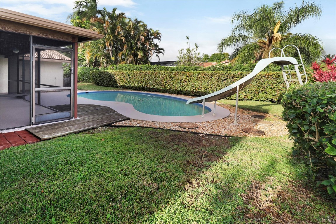 8517 Shadow Wood Boulevard, Coral Springs