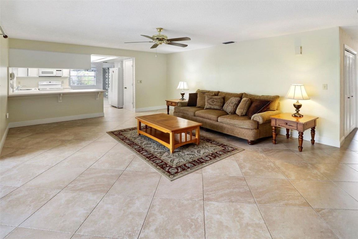 8517 Shadow Wood Boulevard, Coral Springs