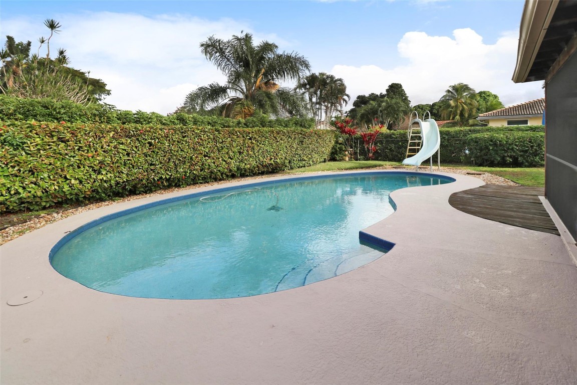 8517 Shadow Wood Boulevard, Coral Springs