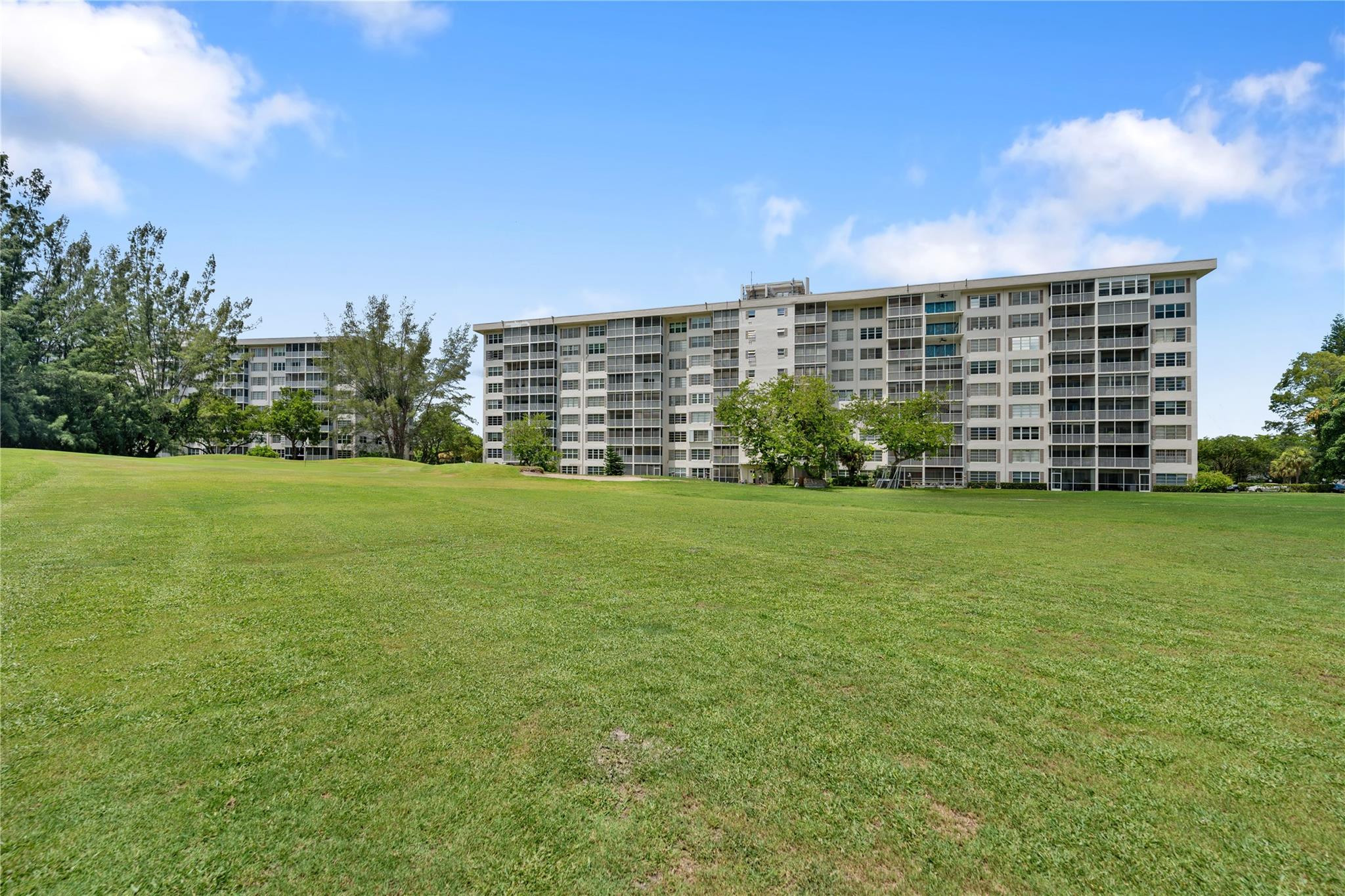 3150 N Palm Aire Dr 602