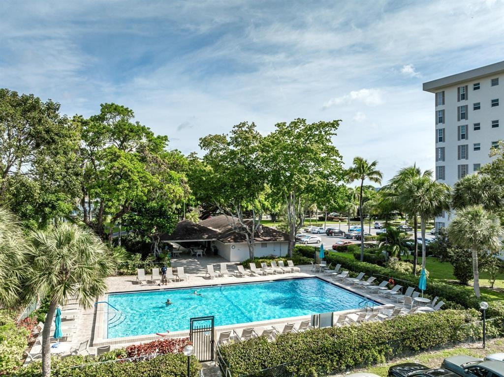 3150 N Palm Aire Dr 602