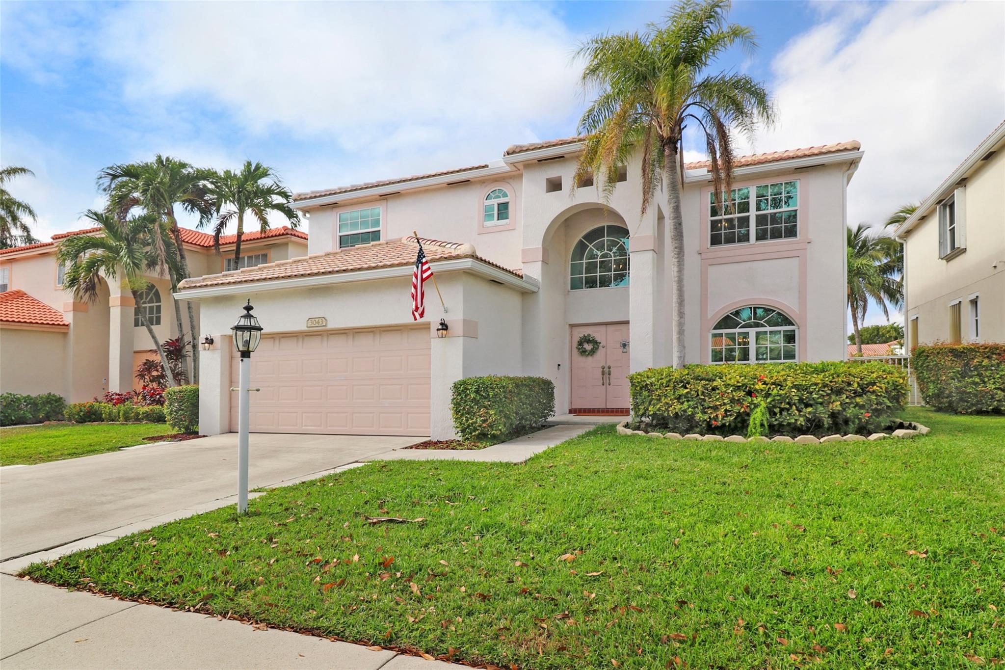 3043 Woodlands Drive