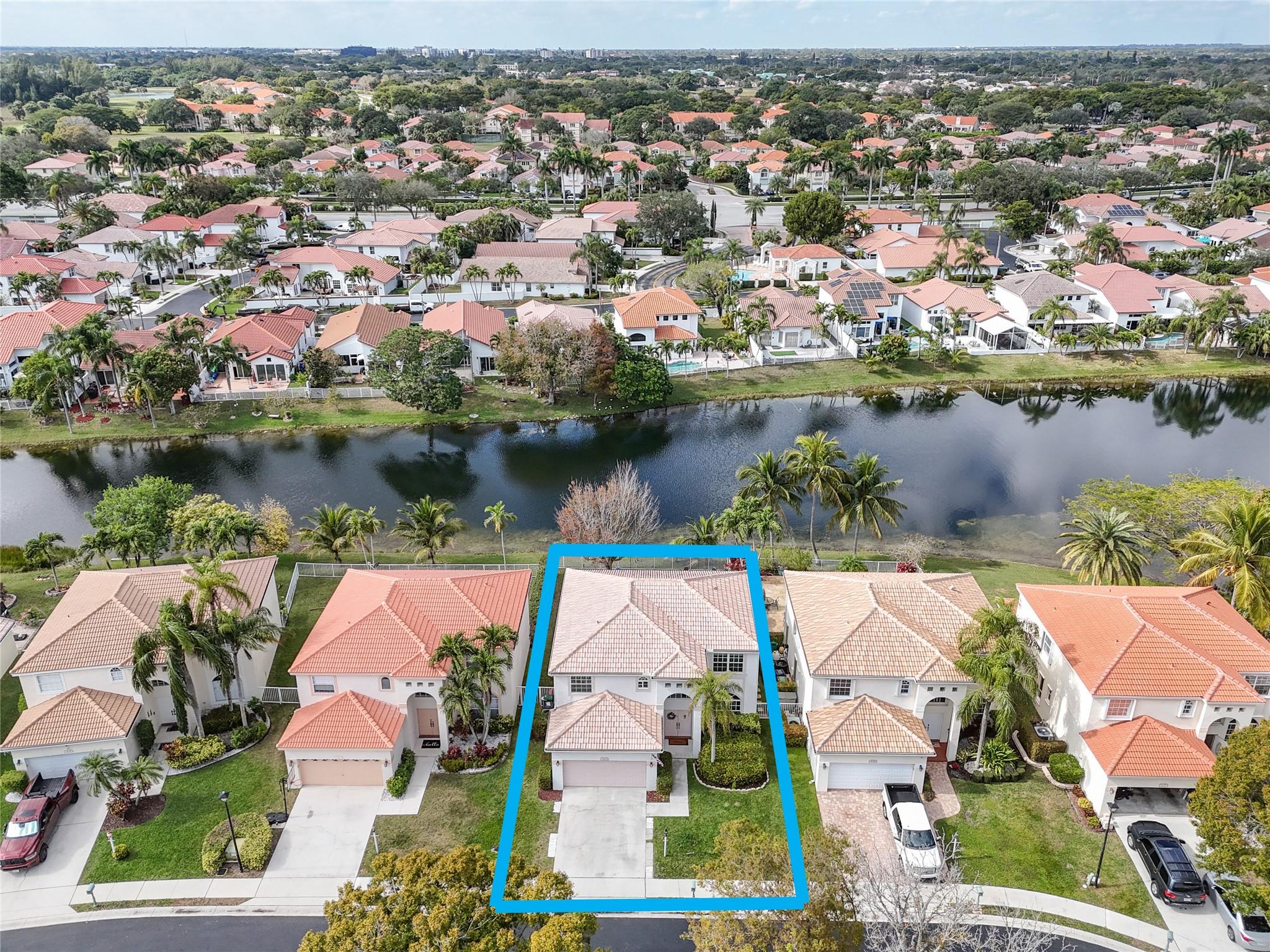 3043 Woodlands Drive