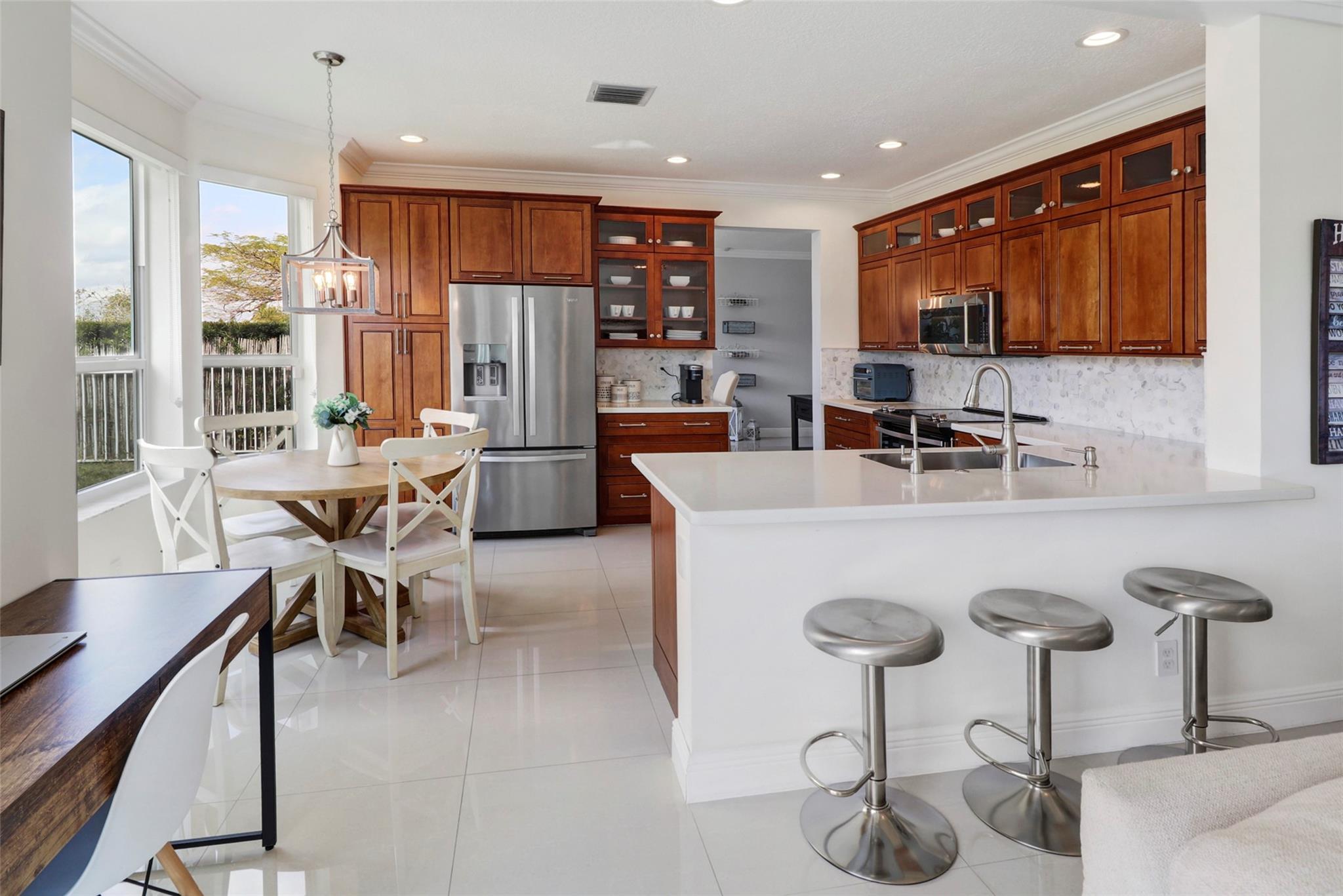 3043 Woodlands Drive