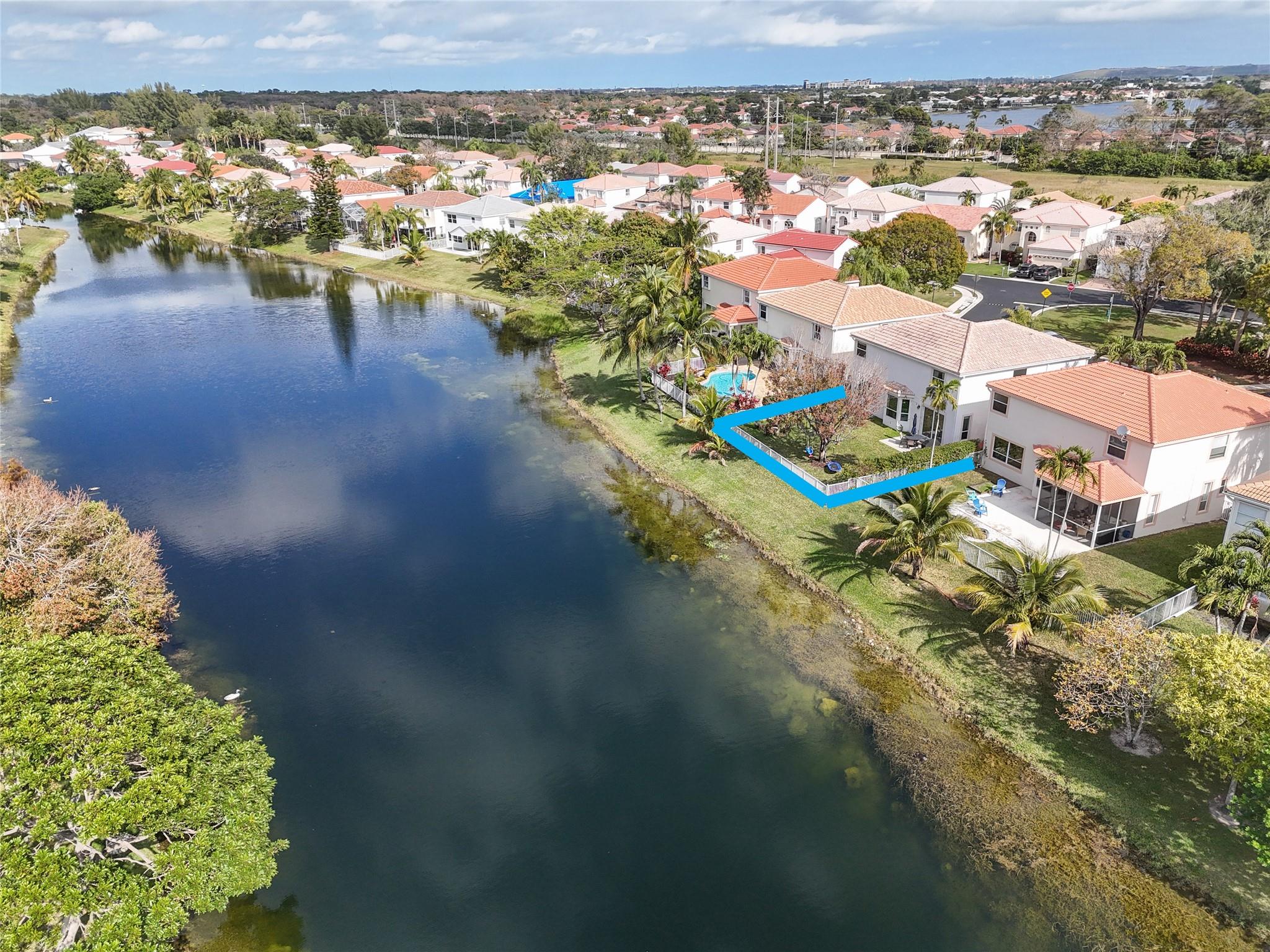 3043 Woodlands Drive