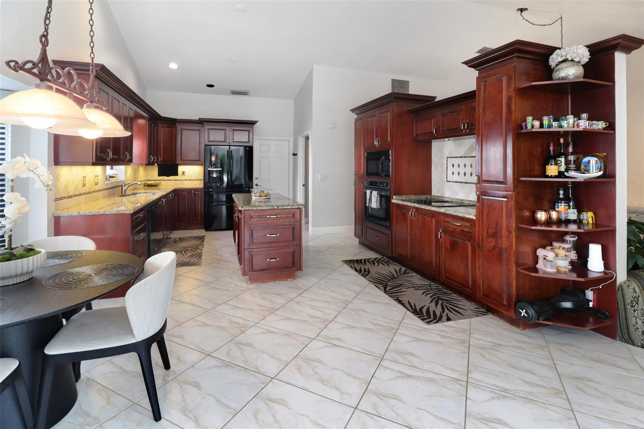 332 NW 107th Ave
