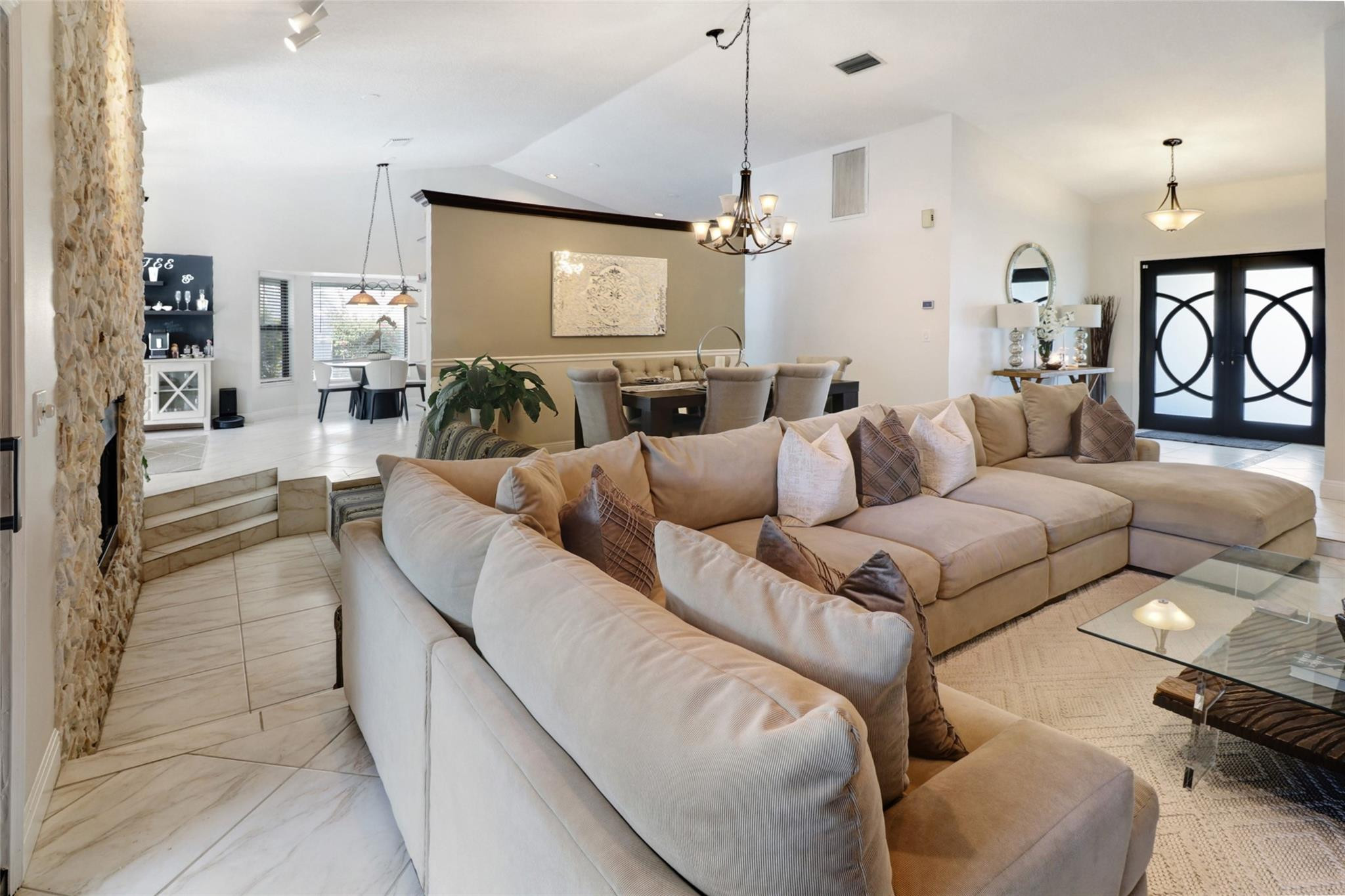 332 NW 107th Ave