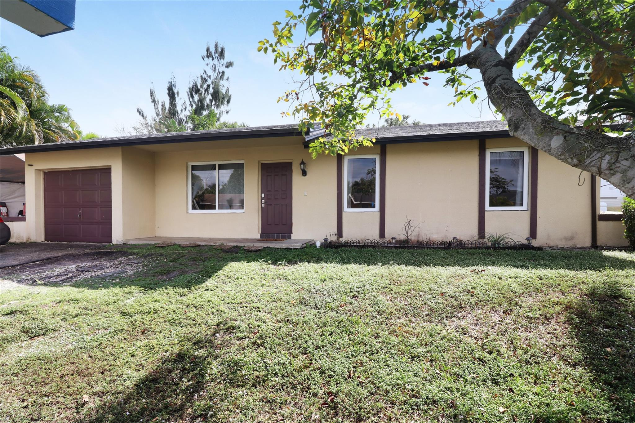 9300 Andora Dr