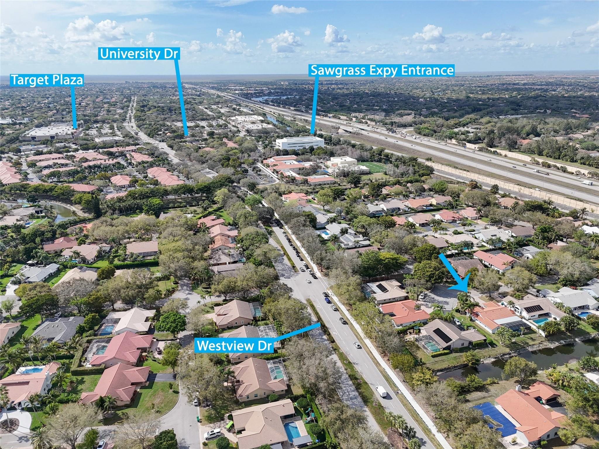5601 NW 88th Ter