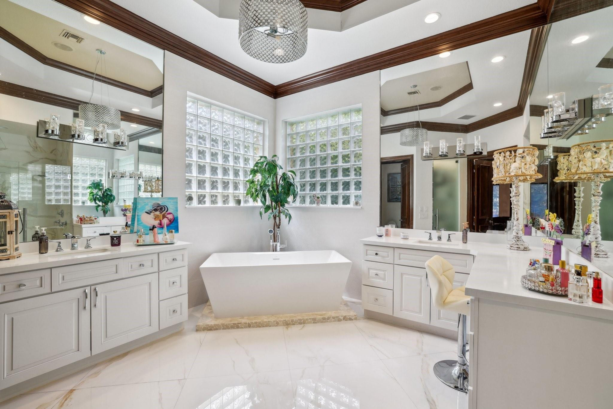 3234 NW 60th St