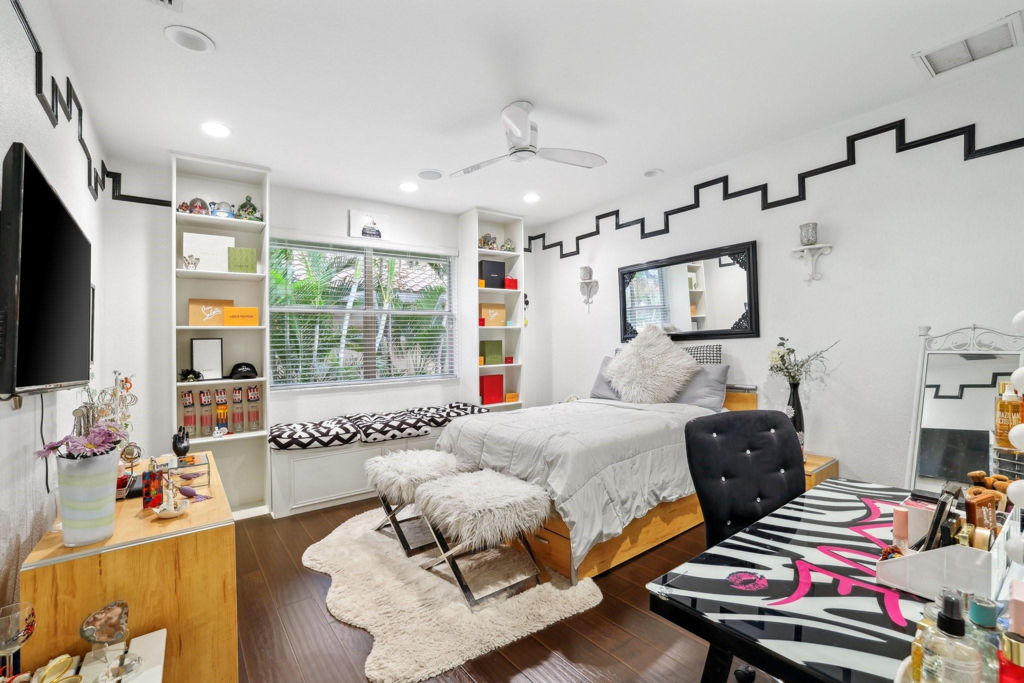 3234 NW 60th St
