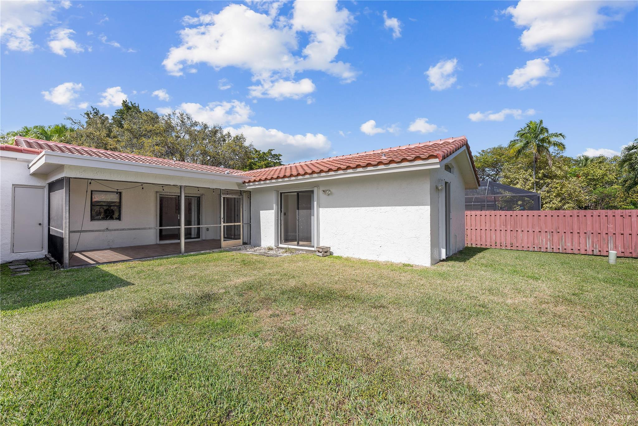 1913 NW 97th Ter