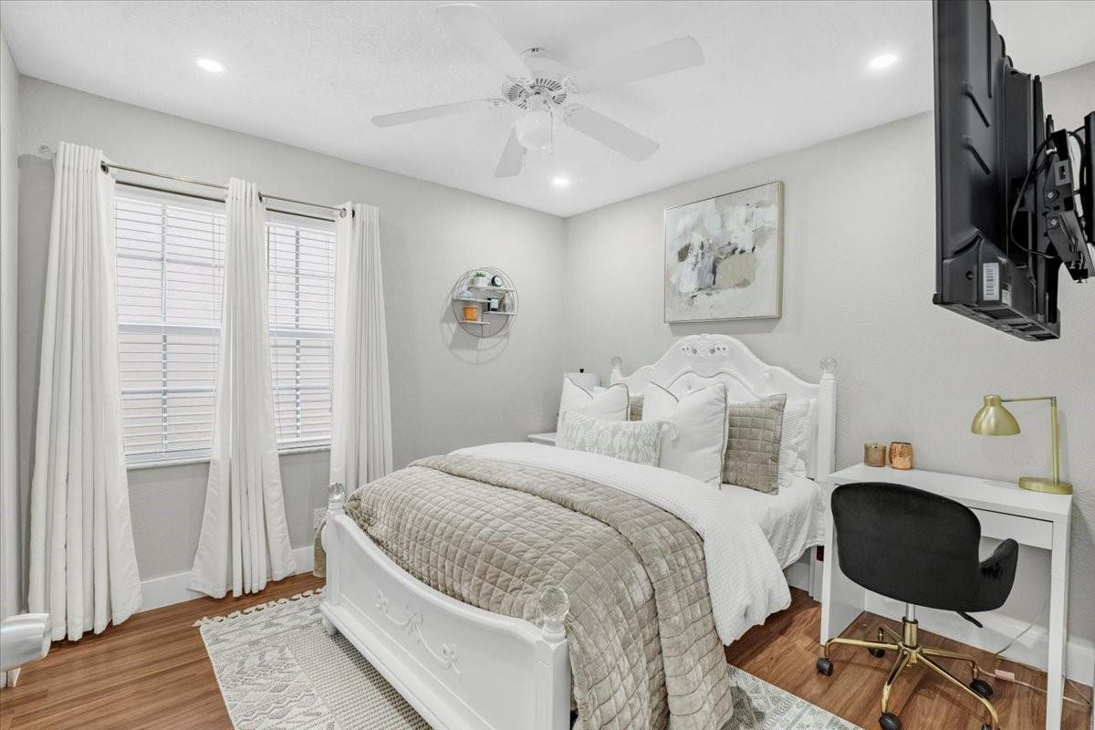 221 NW 117th Ave