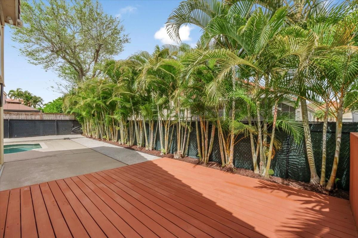 221 NW 117th Ave