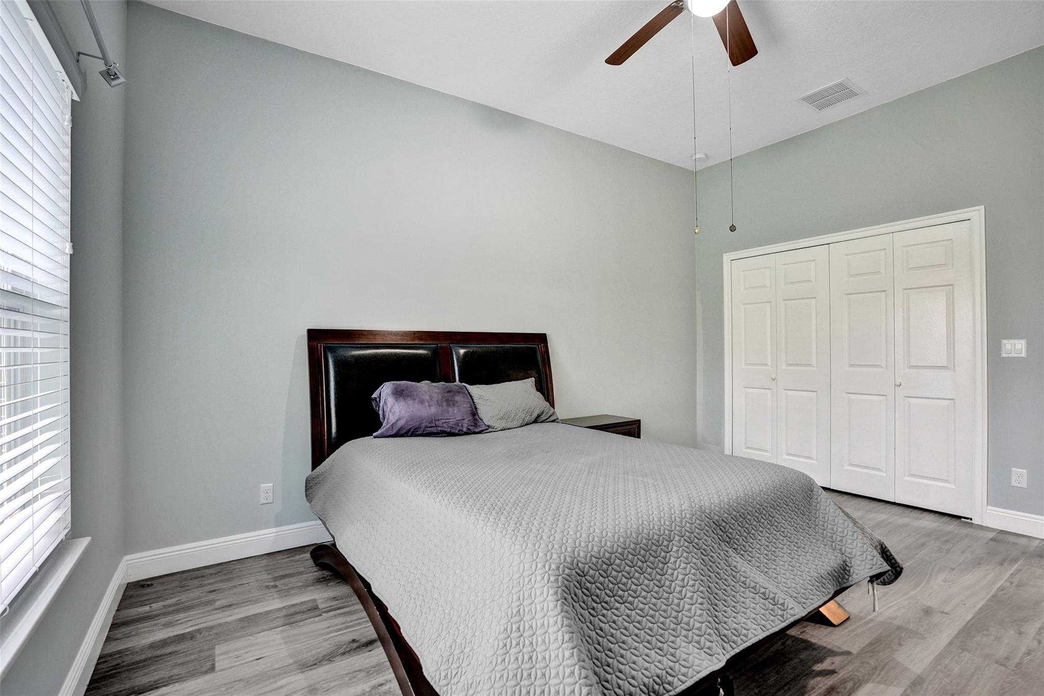 126 NW Heather Street