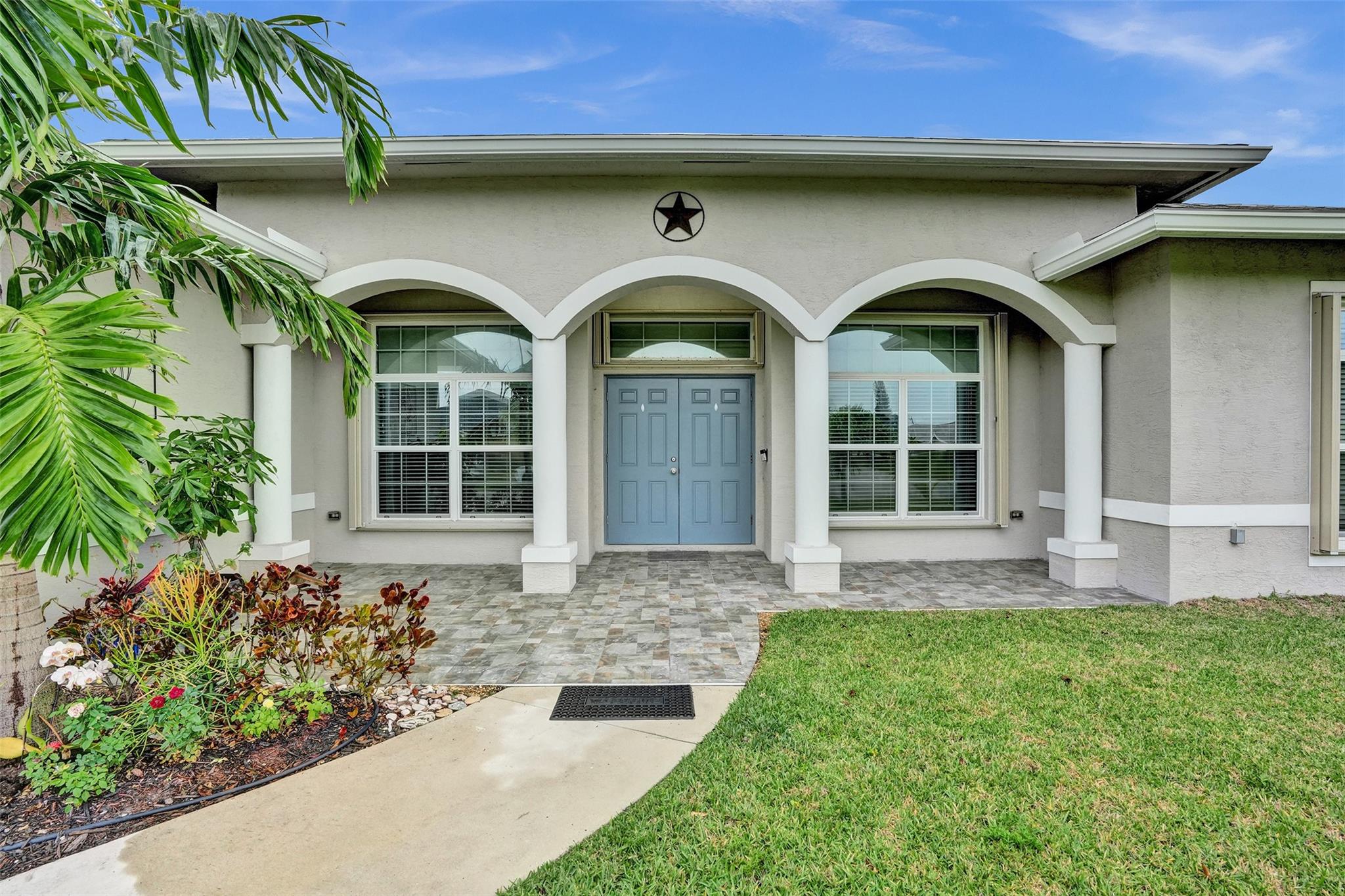 126 NW Heather Street