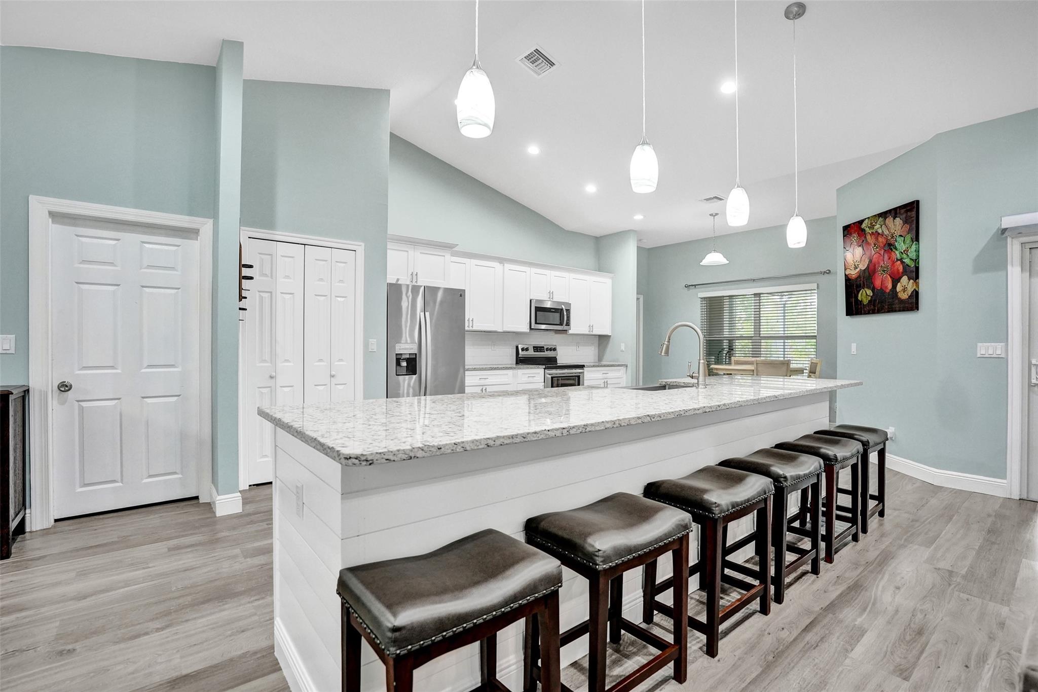 126 NW Heather Street