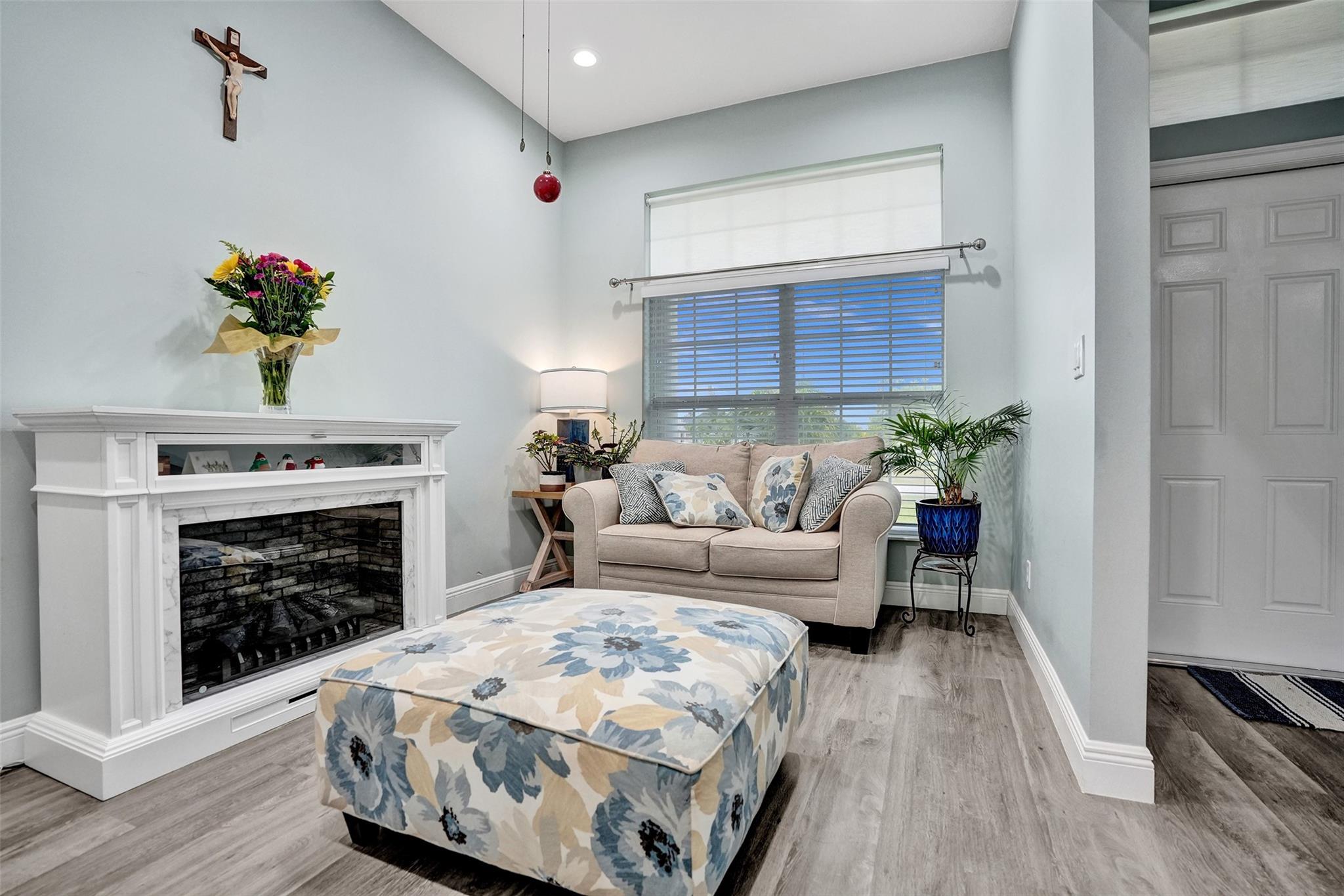 126 NW Heather Street